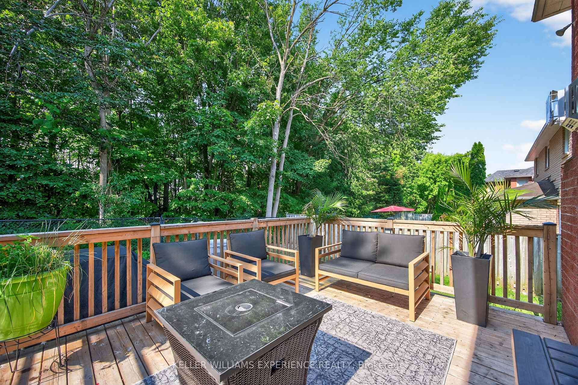 Photo 42 of 20 Peck Street, Barrie, Painswick North — HOMEH