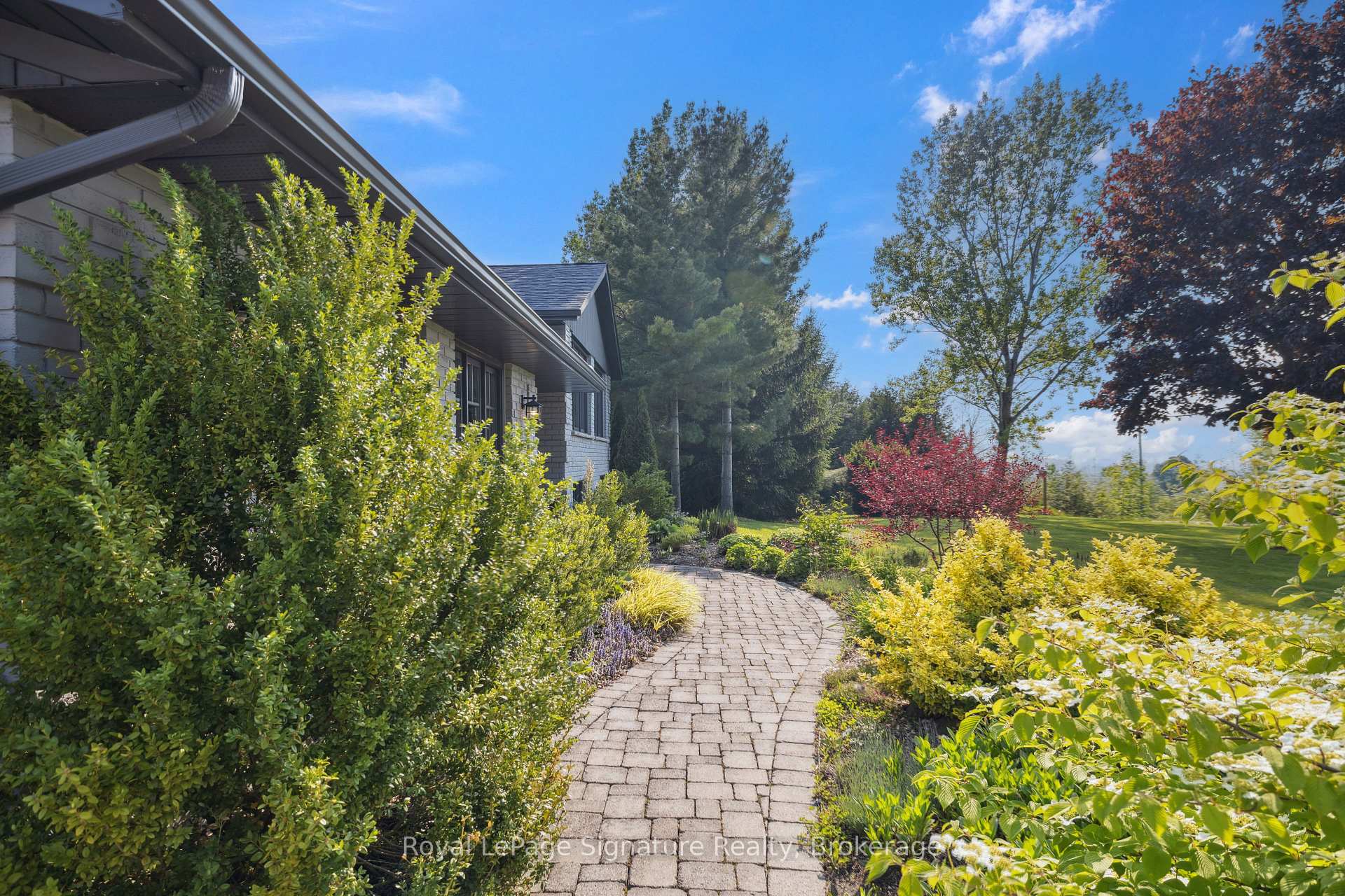 Photo 5 of 728414 21ST Side Road, Blue Mountains — HOMEH