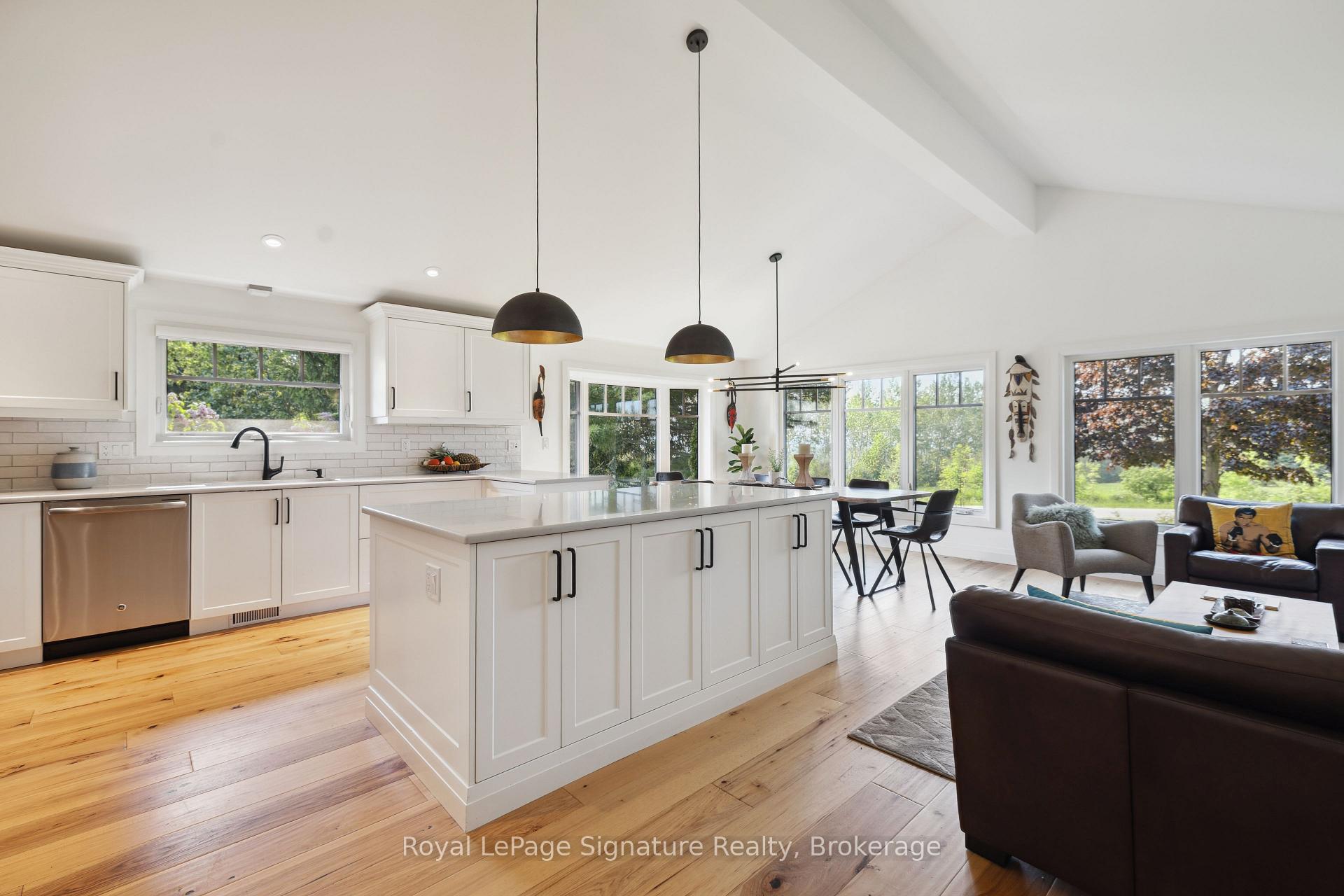 Photo 6 of 728414 21ST Side Road, Blue Mountains — HOMEH