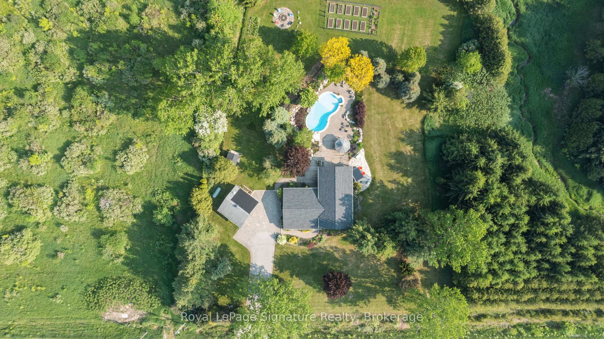 Photo 37 of 728414 21ST Side Road, Blue Mountains — HOMEH