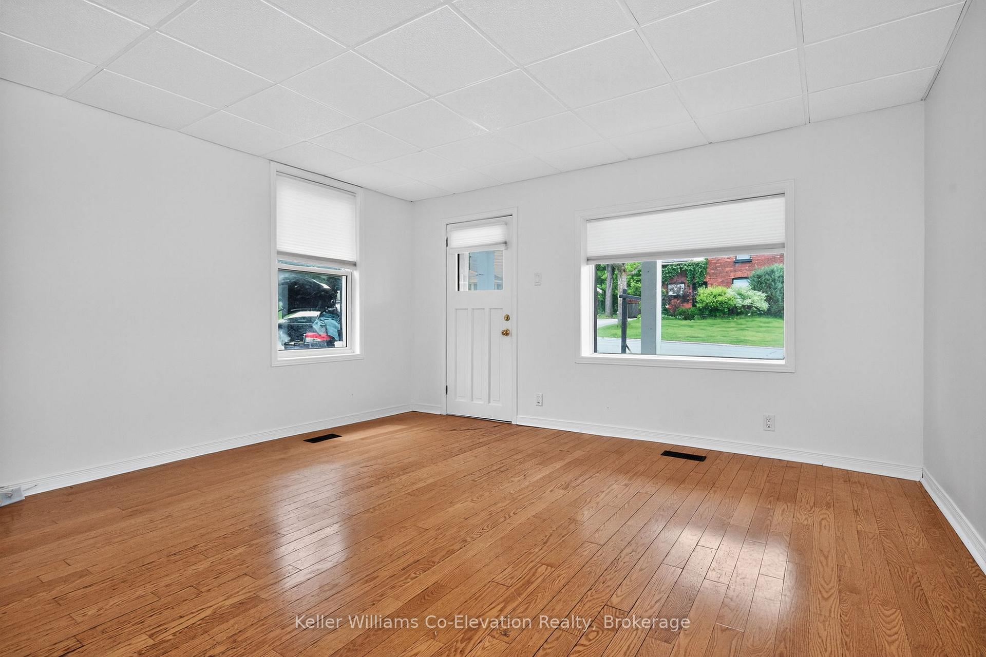 Photo 6 of 55 Fifth Street, Midland — HOMEH
