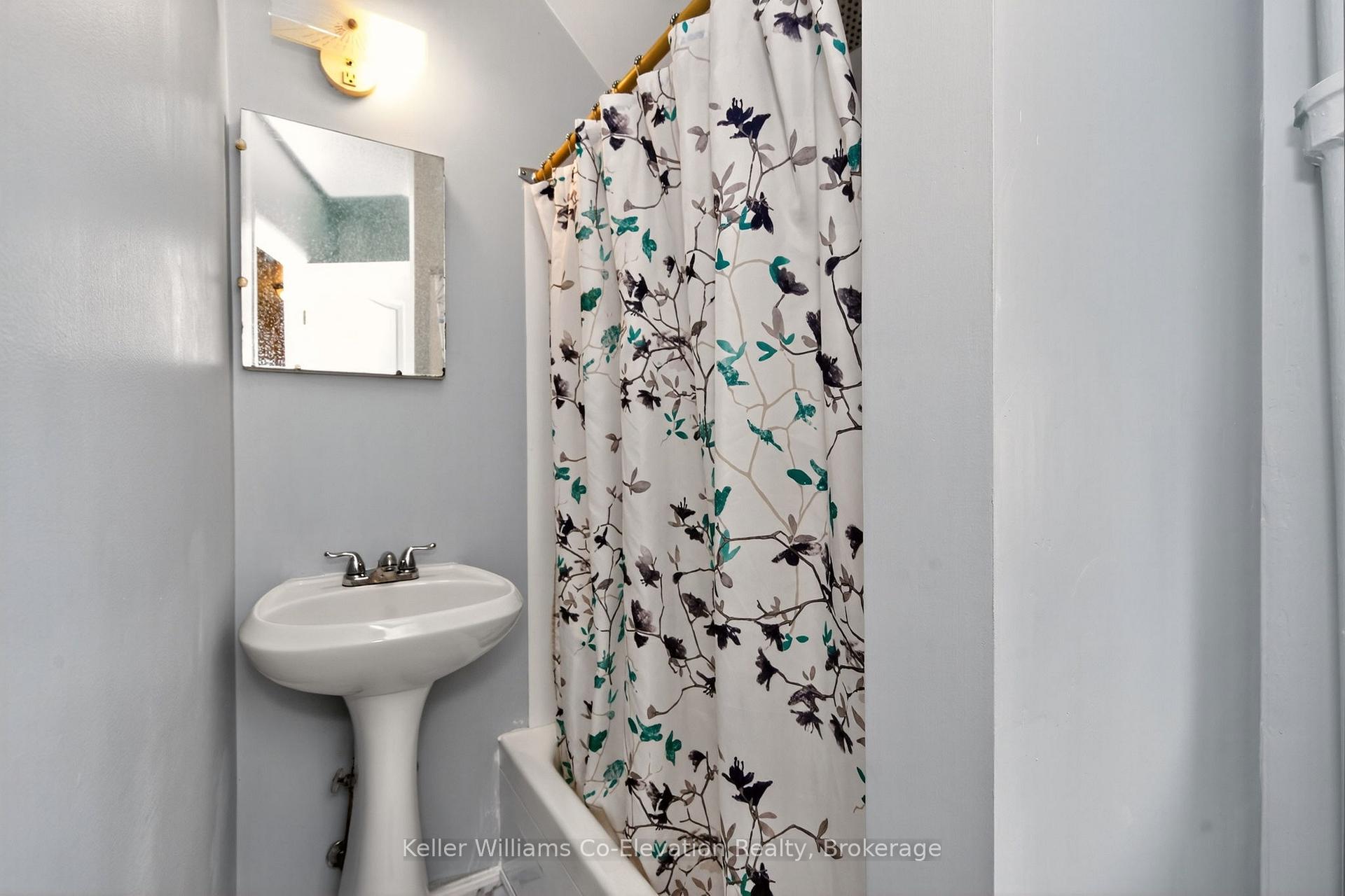 Photo 15 of 55 Fifth Street, Midland — HOMEH