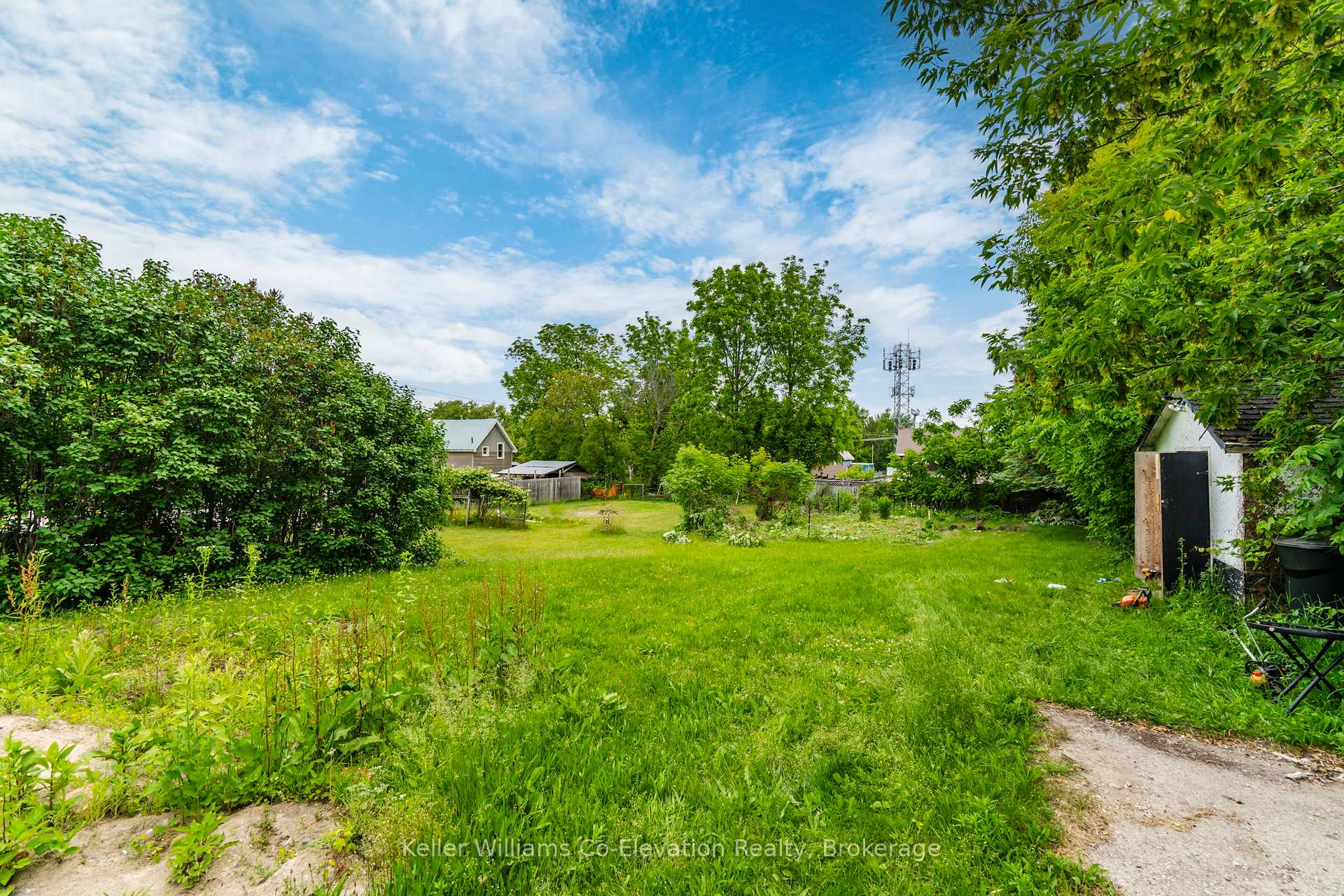 Photo 14 of 55 Fifth Street, Midland — HOMEH