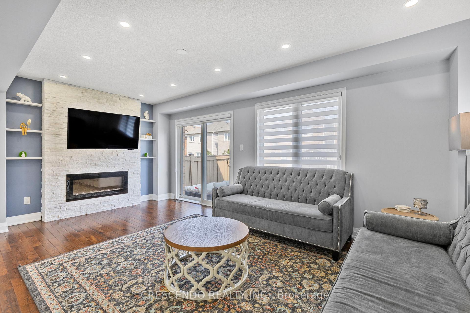 Photo 15 of 42 Napoleon Crescent, Brampton, Bram East — HOMEH