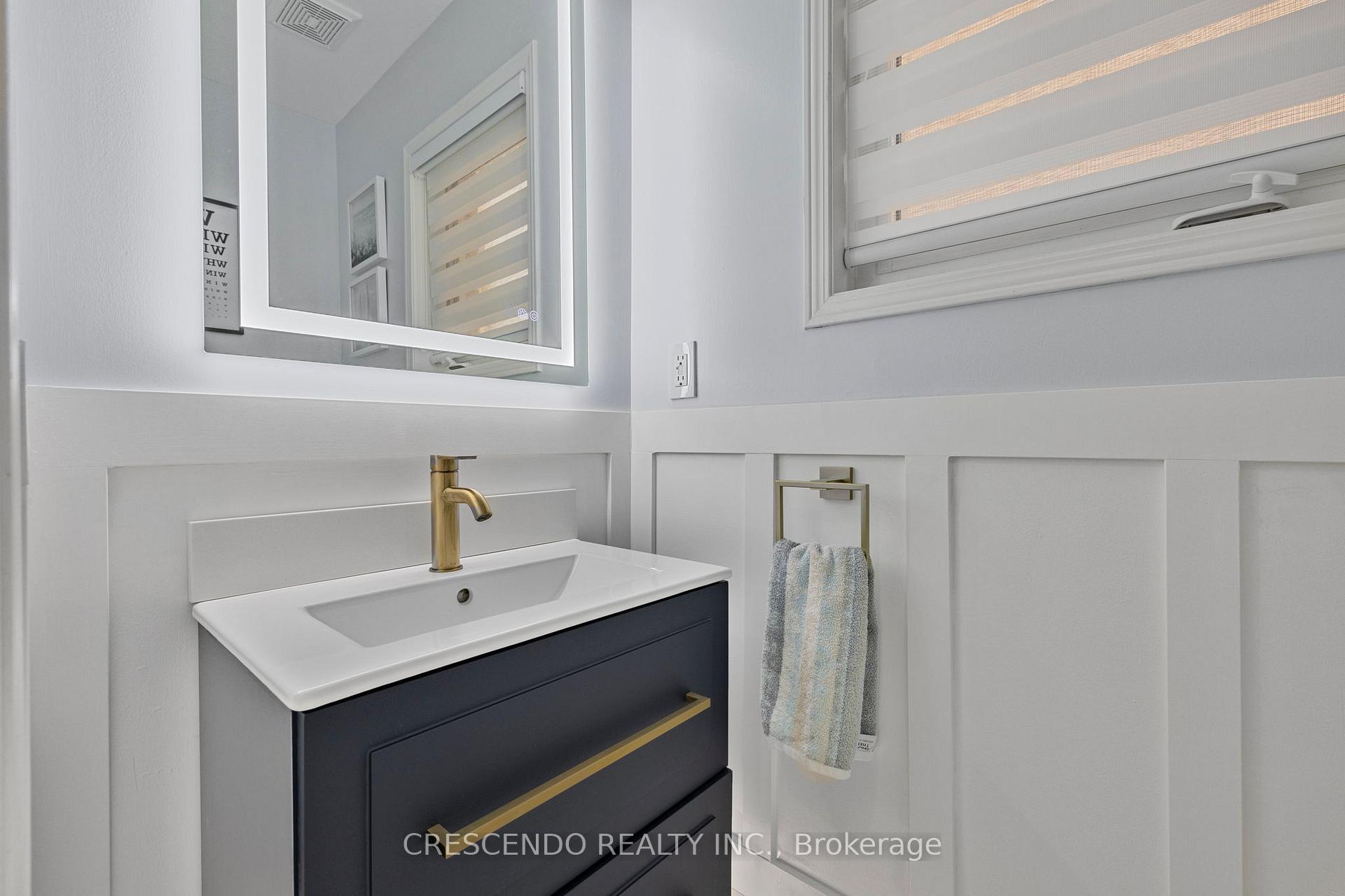 Photo 8 of 42 Napoleon Crescent, Brampton, Bram East — HOMEH
