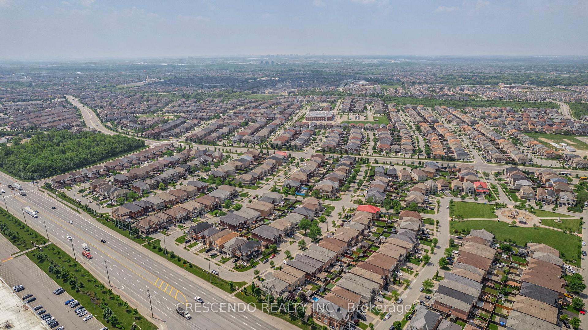 Photo 32 of 42 Napoleon Crescent, Brampton, Bram East — HOMEH