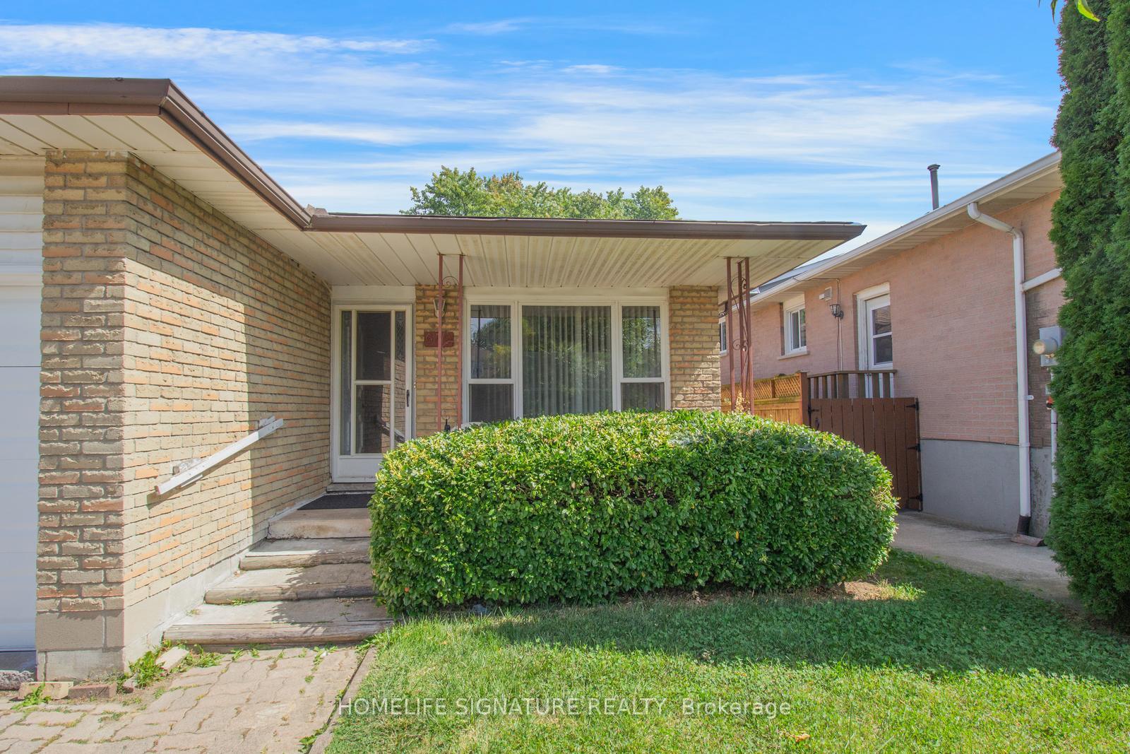 Photo 8 of 659 Upper Horning Road, Hamilton, Gurnett — HOMEH