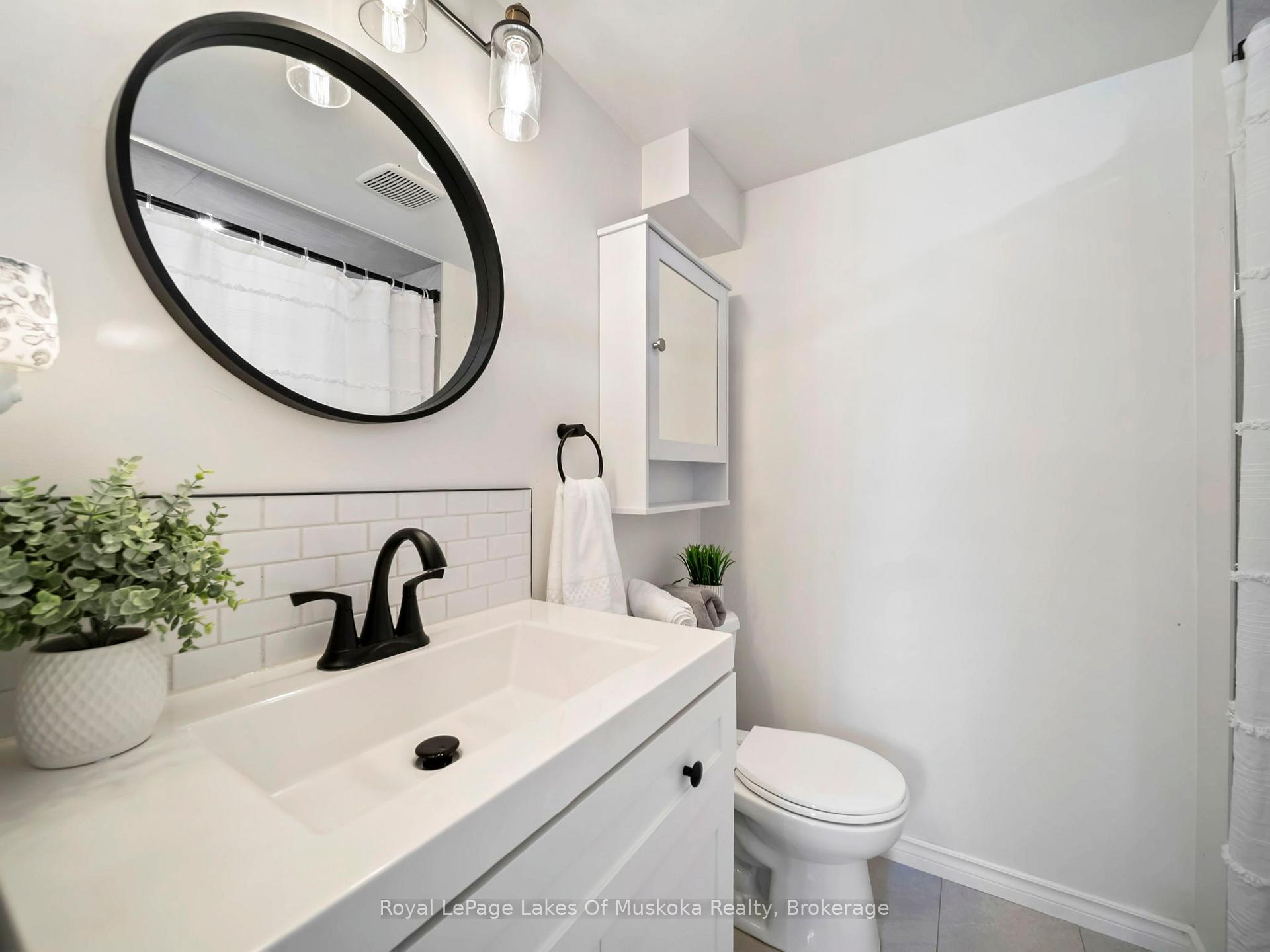 Photo 11 of 620 Second Avenue, Tay, Port McNicoll — HOMEH