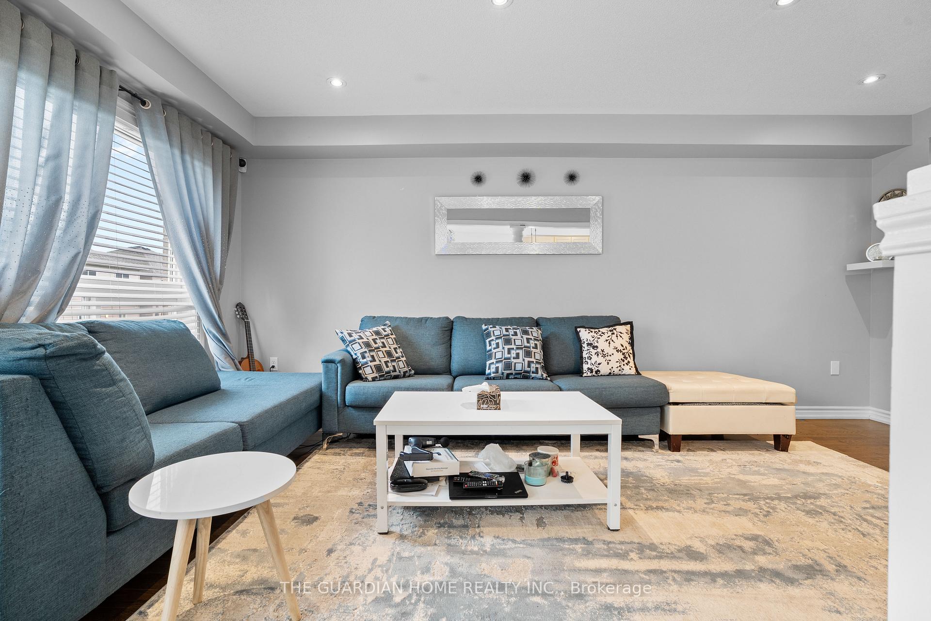 Photo 10 of 47 Forrester Drive, Clarington, Bowmanville — HOMEH
