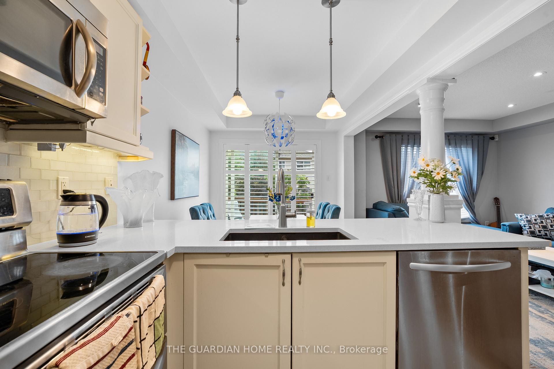 Photo 13 of 47 Forrester Drive, Clarington, Bowmanville — HOMEH