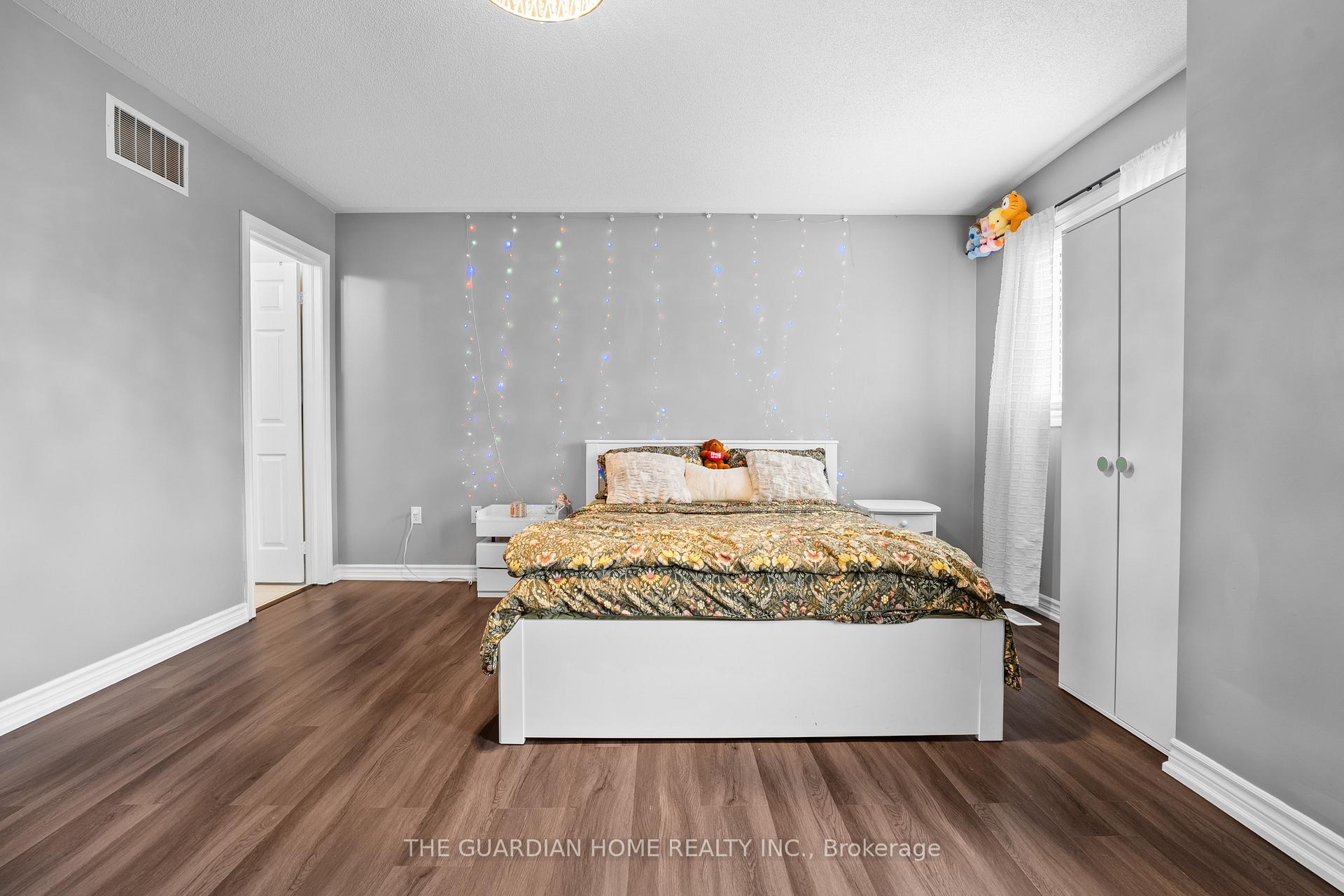 Photo 21 of 47 Forrester Drive, Clarington, Bowmanville — HOMEH