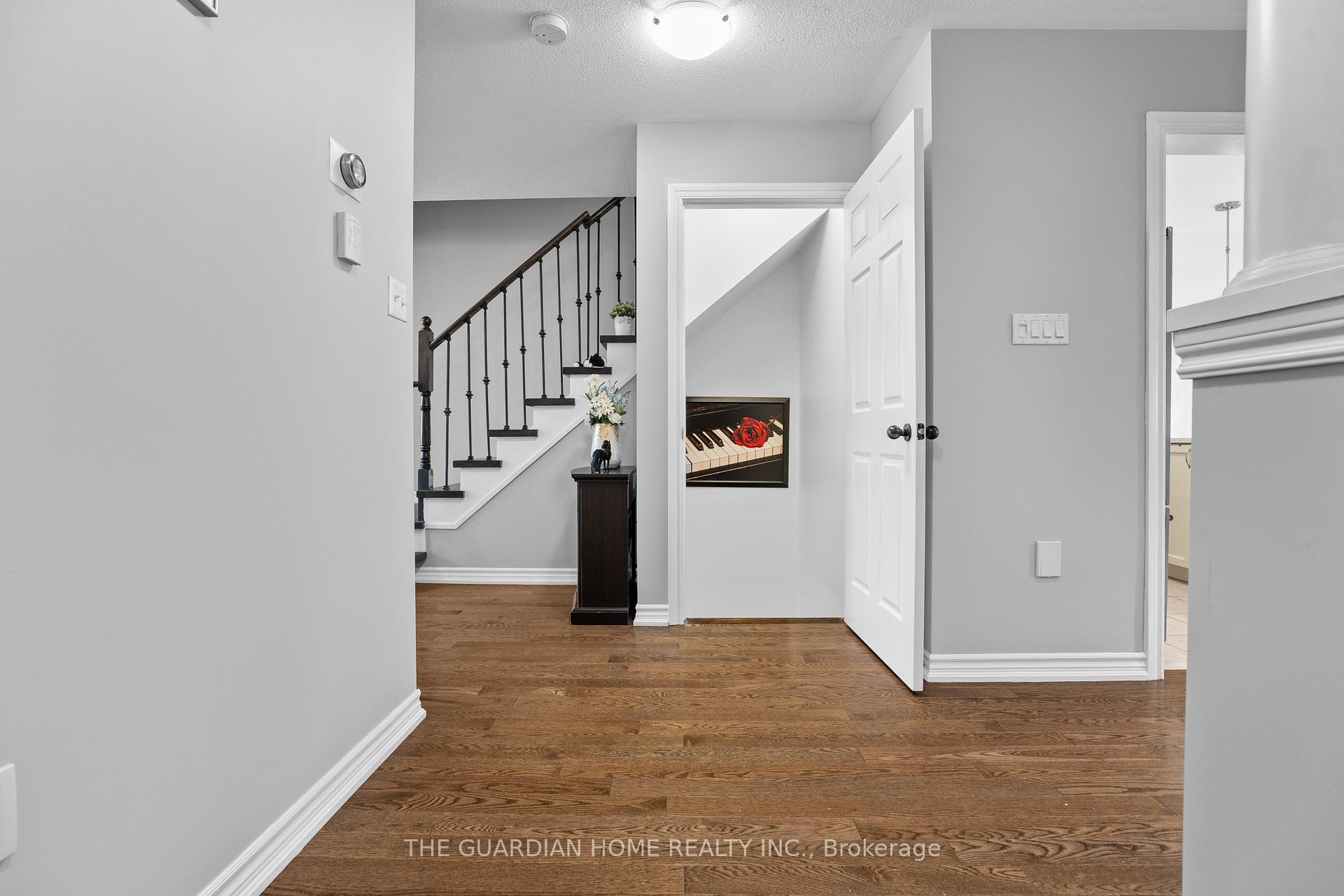 Photo 29 of 47 Forrester Drive, Clarington, Bowmanville — HOMEH