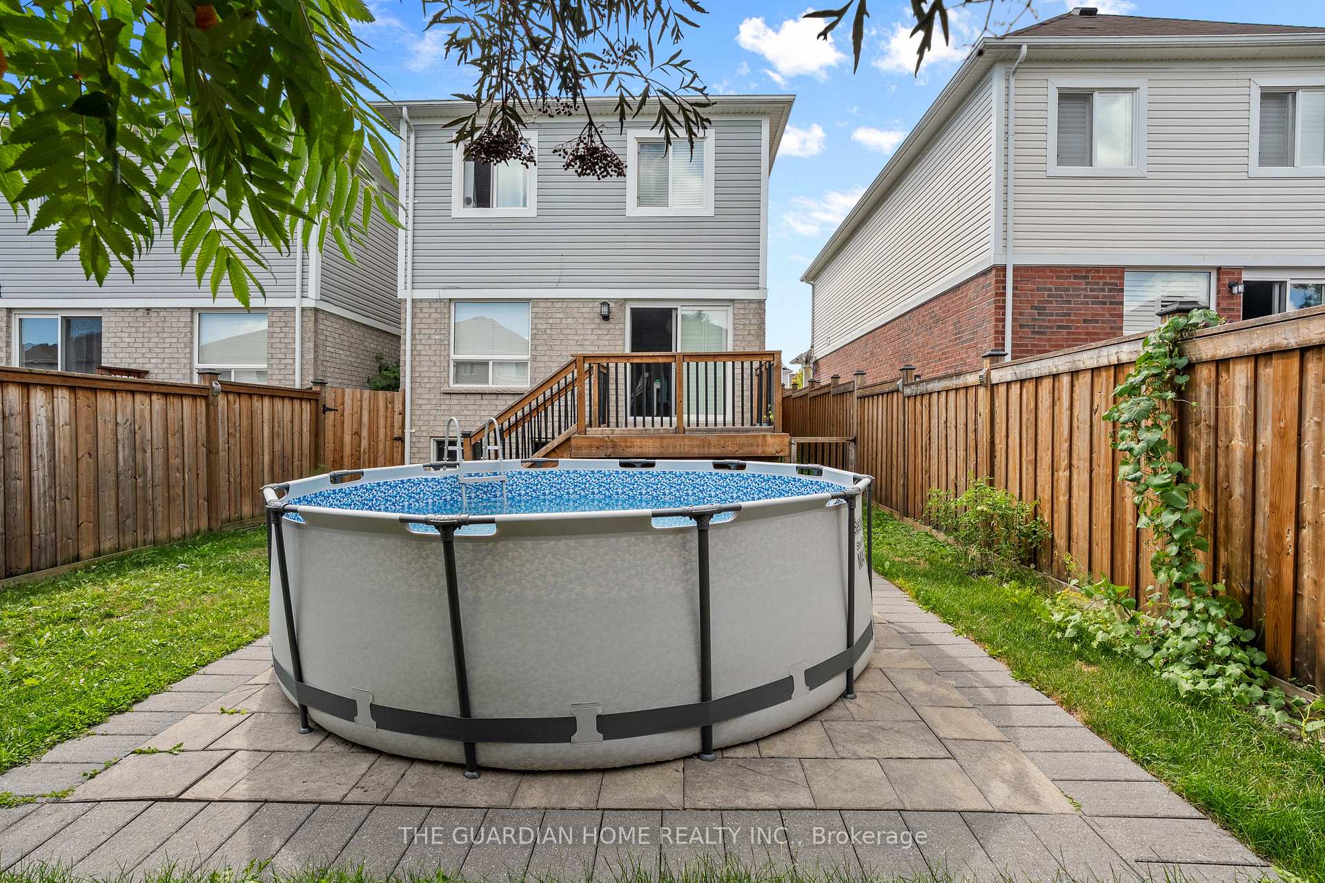 Photo 42 of 47 Forrester Drive, Clarington, Bowmanville — HOMEH