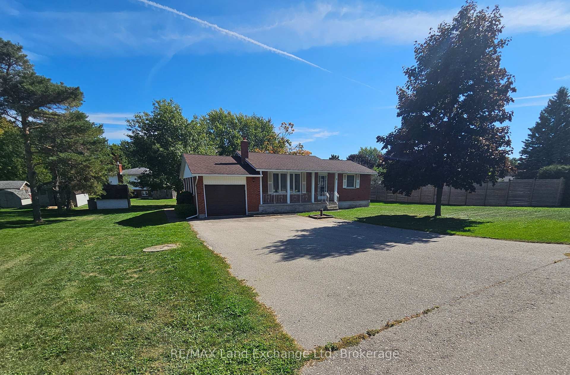 Photo 1 of 8 Stanley Street, Goderich, Goderich (Town) — HOMEH