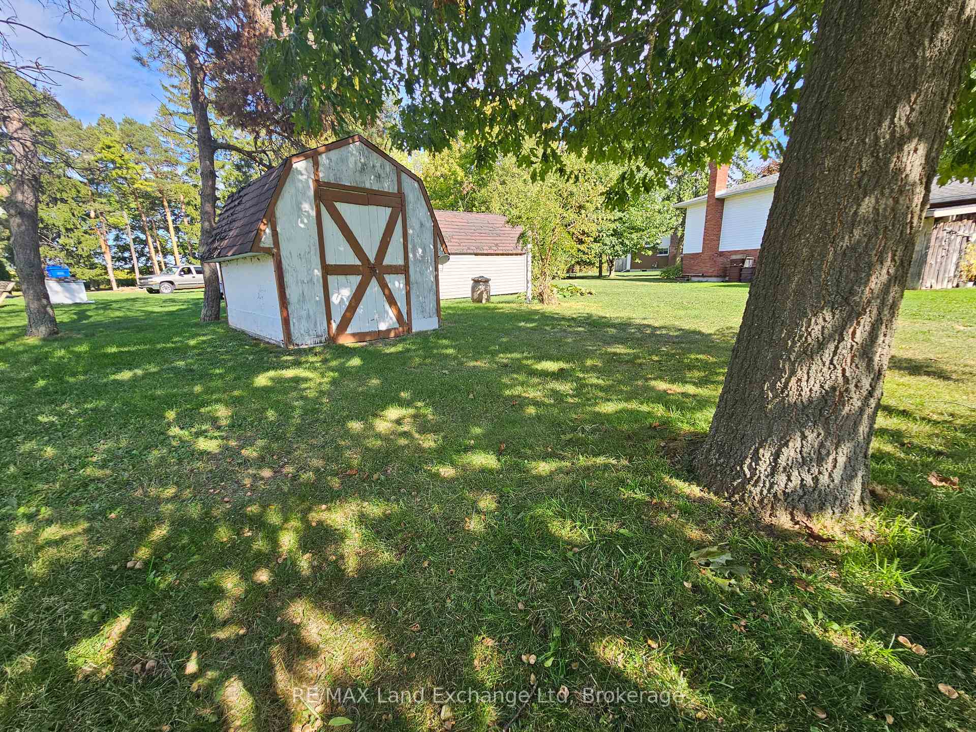 Photo 5 of 8 Stanley Street, Goderich, Goderich (Town) — HOMEH