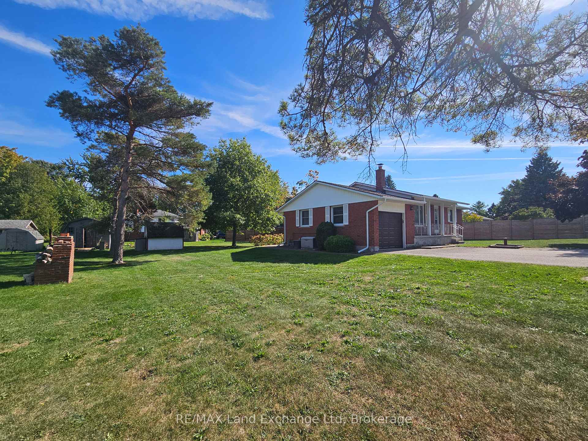 Photo 21 of 8 Stanley Street, Goderich, Goderich (Town) — HOMEH
