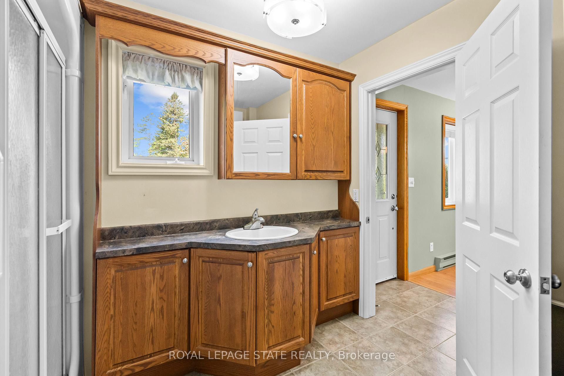 Photo 35 of 2703 Lakeside Drive, Severn, Rural Severn — HOMEH