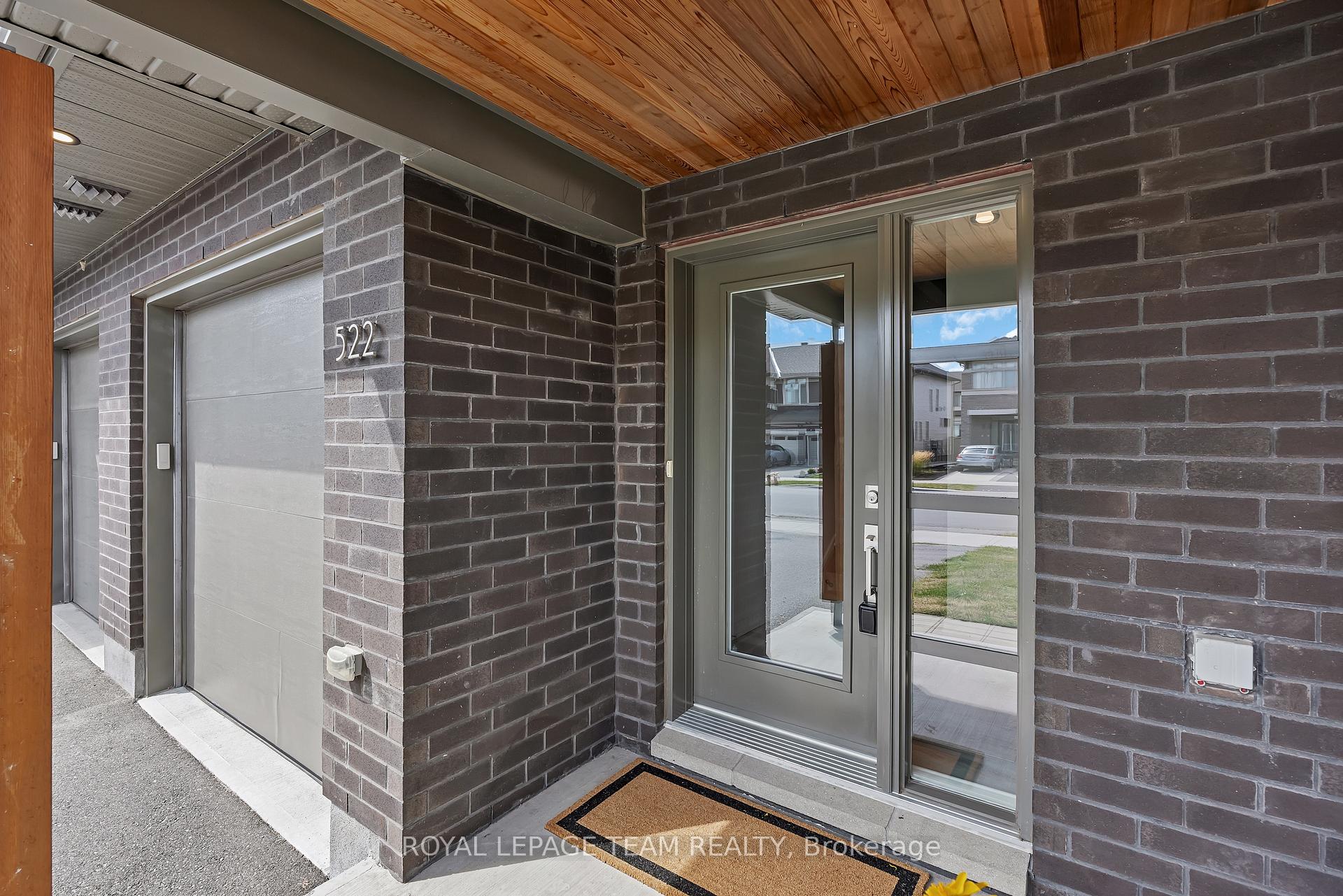 Photo 14 of 522 Borbridge Avenue, Ottawa, Riverside South/Gloucester Glen — HOMEH