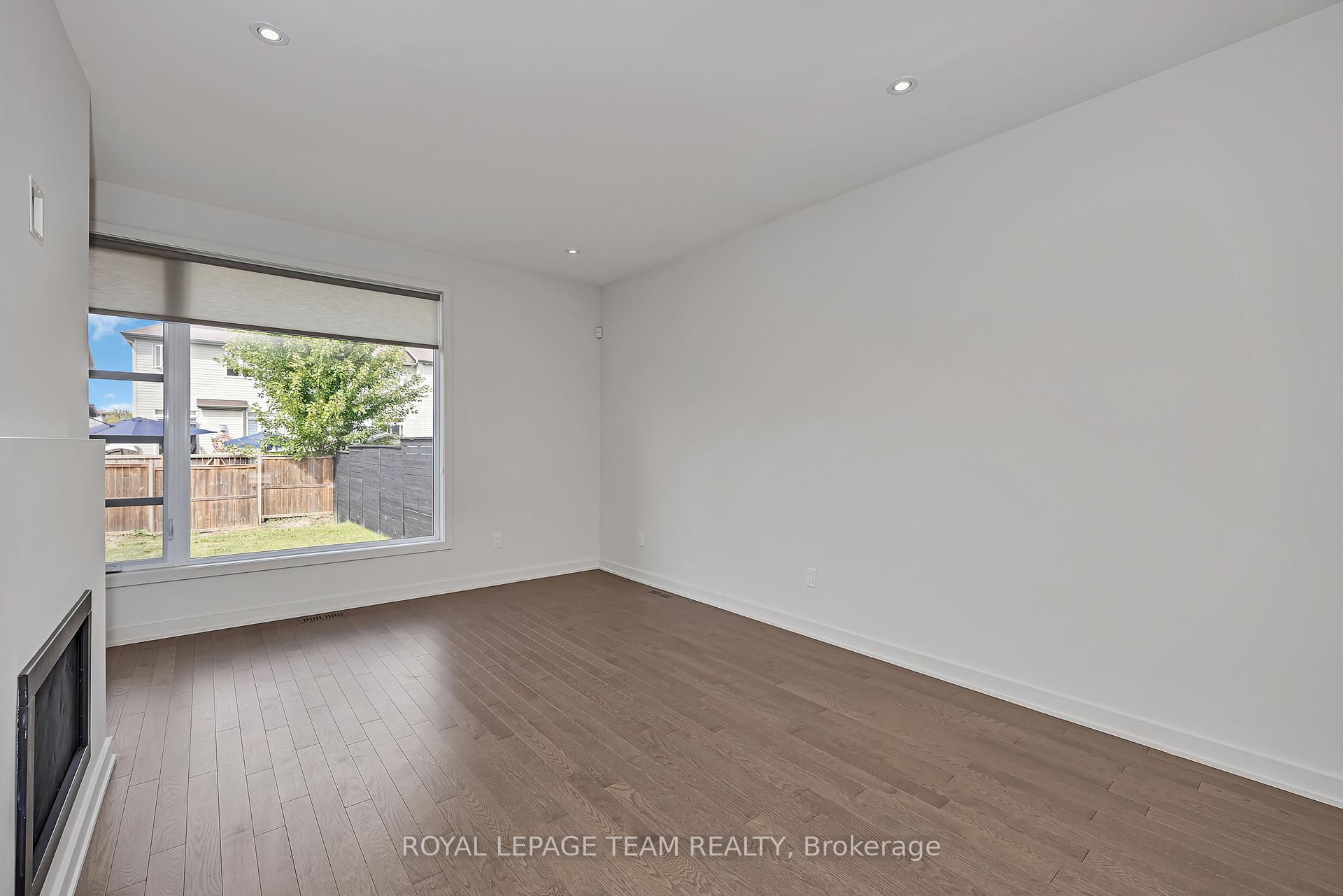 Photo 20 of 522 Borbridge Avenue, Ottawa, Riverside South/Gloucester Glen — HOMEH