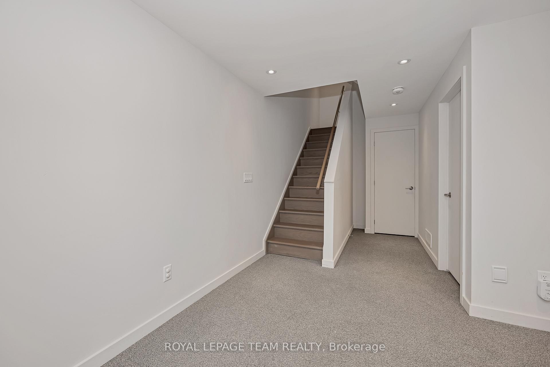 Photo 36 of 522 Borbridge Avenue, Ottawa, Riverside South/Gloucester Glen — HOMEH