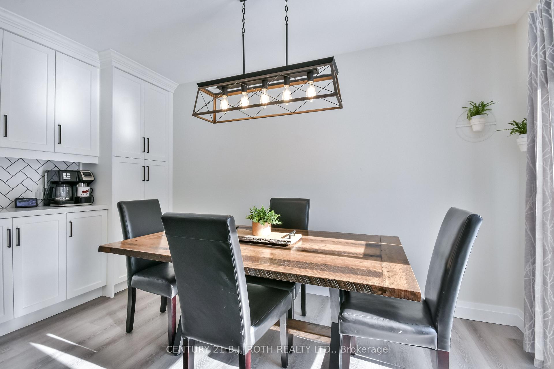 Photo 8 of 6083 Vasey Road, Springwater, Elmvale — HOMEH