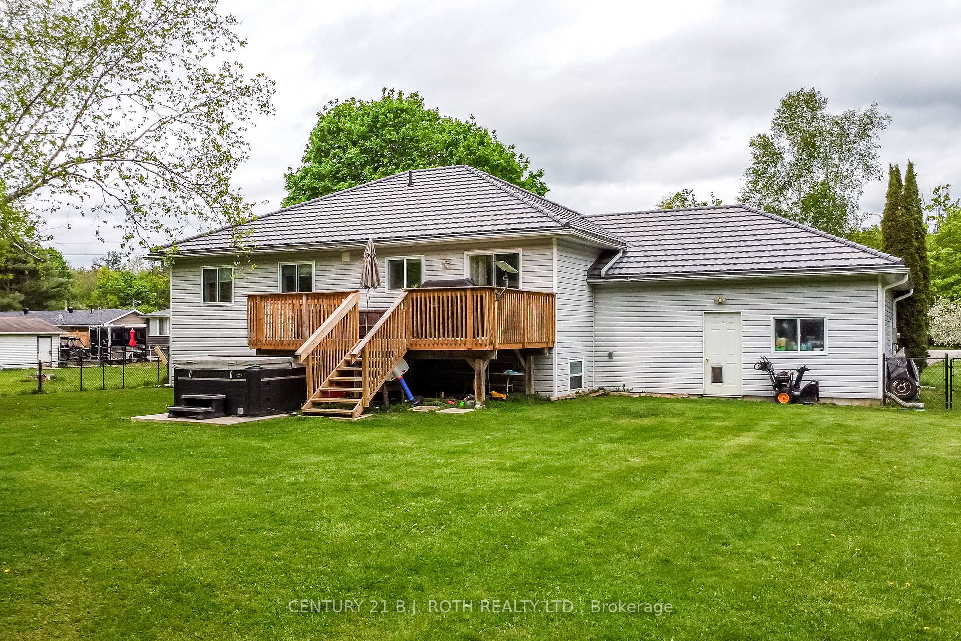 Photo 27 of 6083 Vasey Road, Springwater, Elmvale — HOMEH