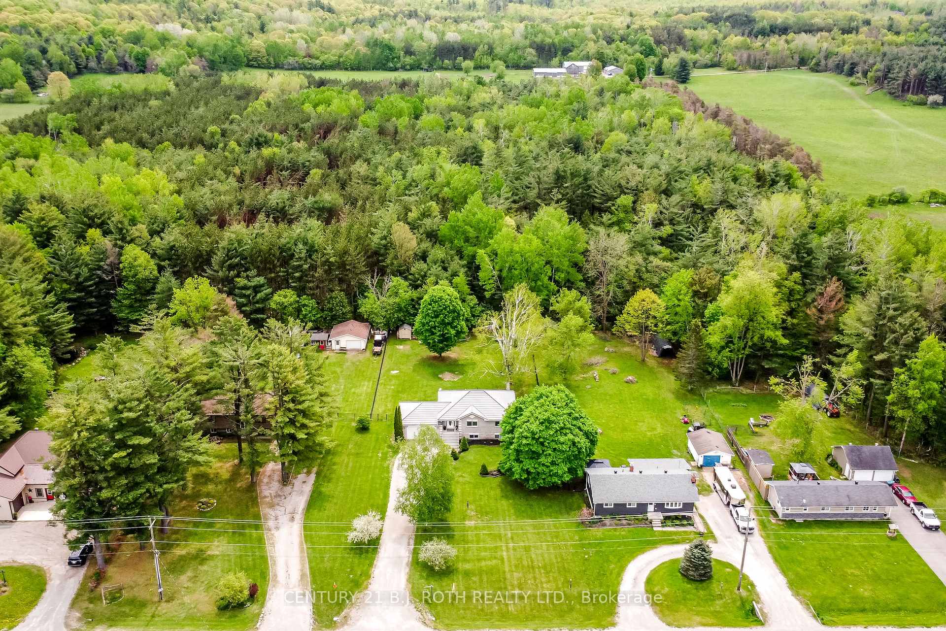 Photo 30 of 6083 Vasey Road, Springwater, Elmvale — HOMEH