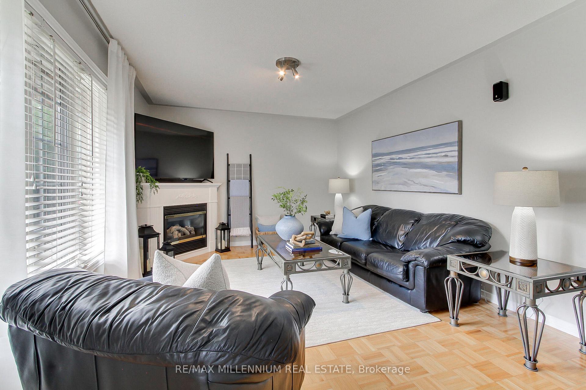 Photo 4 of 60 Mainard Crescent, Brampton, Sandringham-Wellington — HOMEH