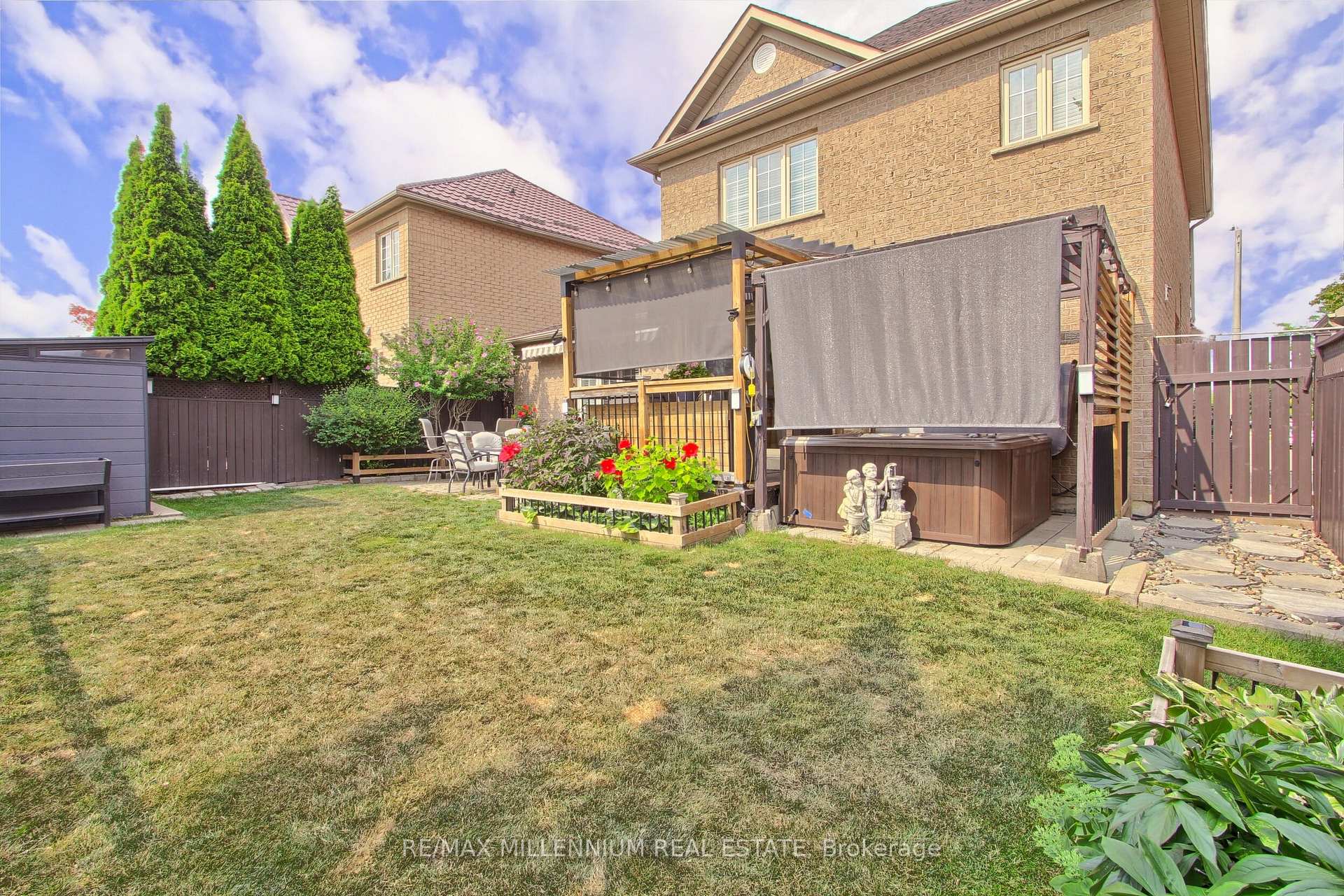Photo 27 of 60 Mainard Crescent, Brampton, Sandringham-Wellington — HOMEH