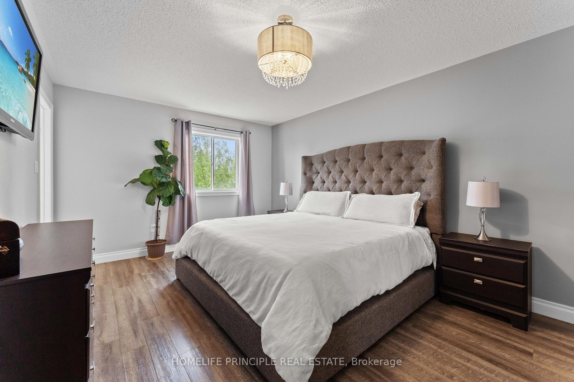 Photo 14 of 124 Grapevine Road, Caledon, Bolton West — HOMEH