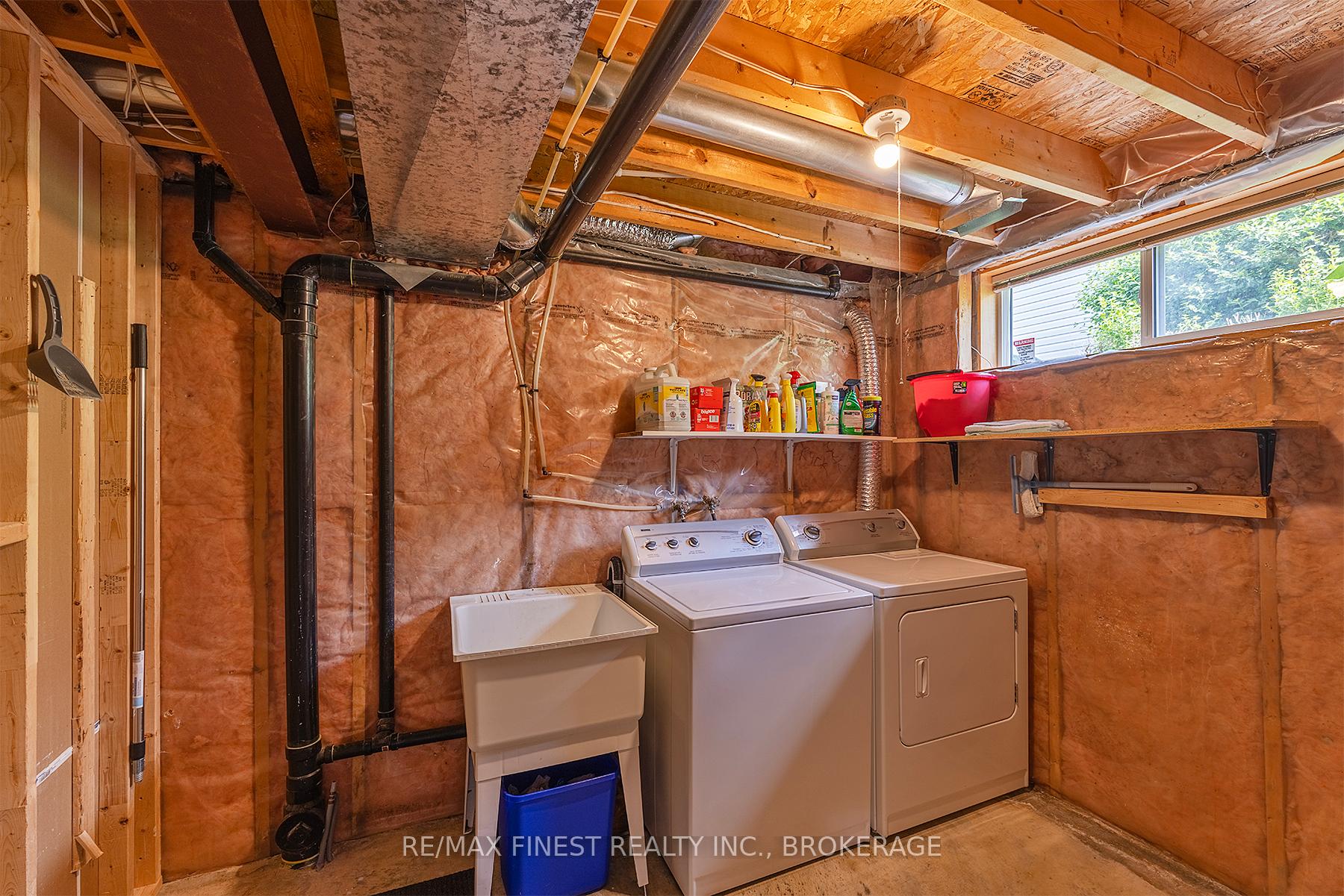 Photo 39 of 1408 Thornwood Crescent, Kingston, City Northwest — HOMEH