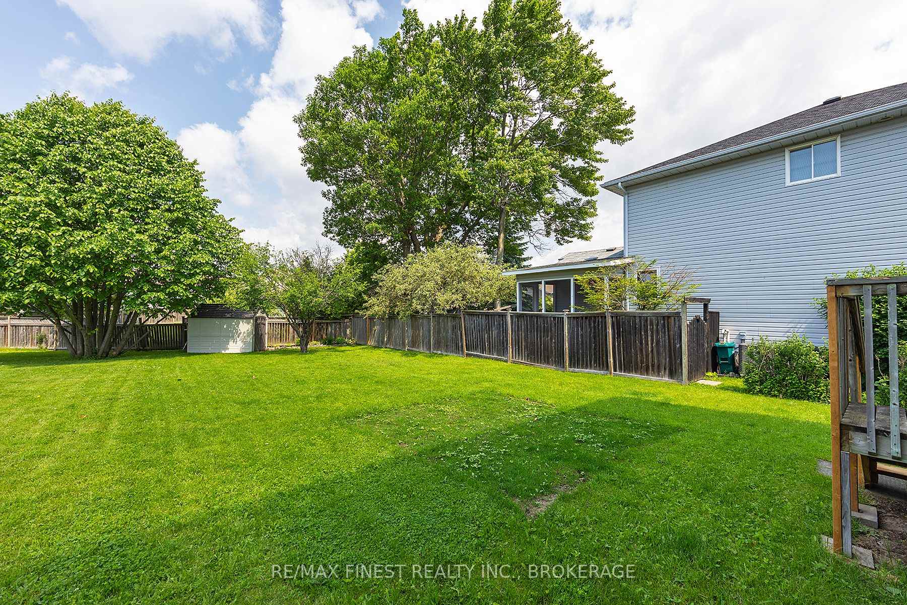 Photo 38 of 1408 Thornwood Crescent, Kingston, City Northwest — HOMEH