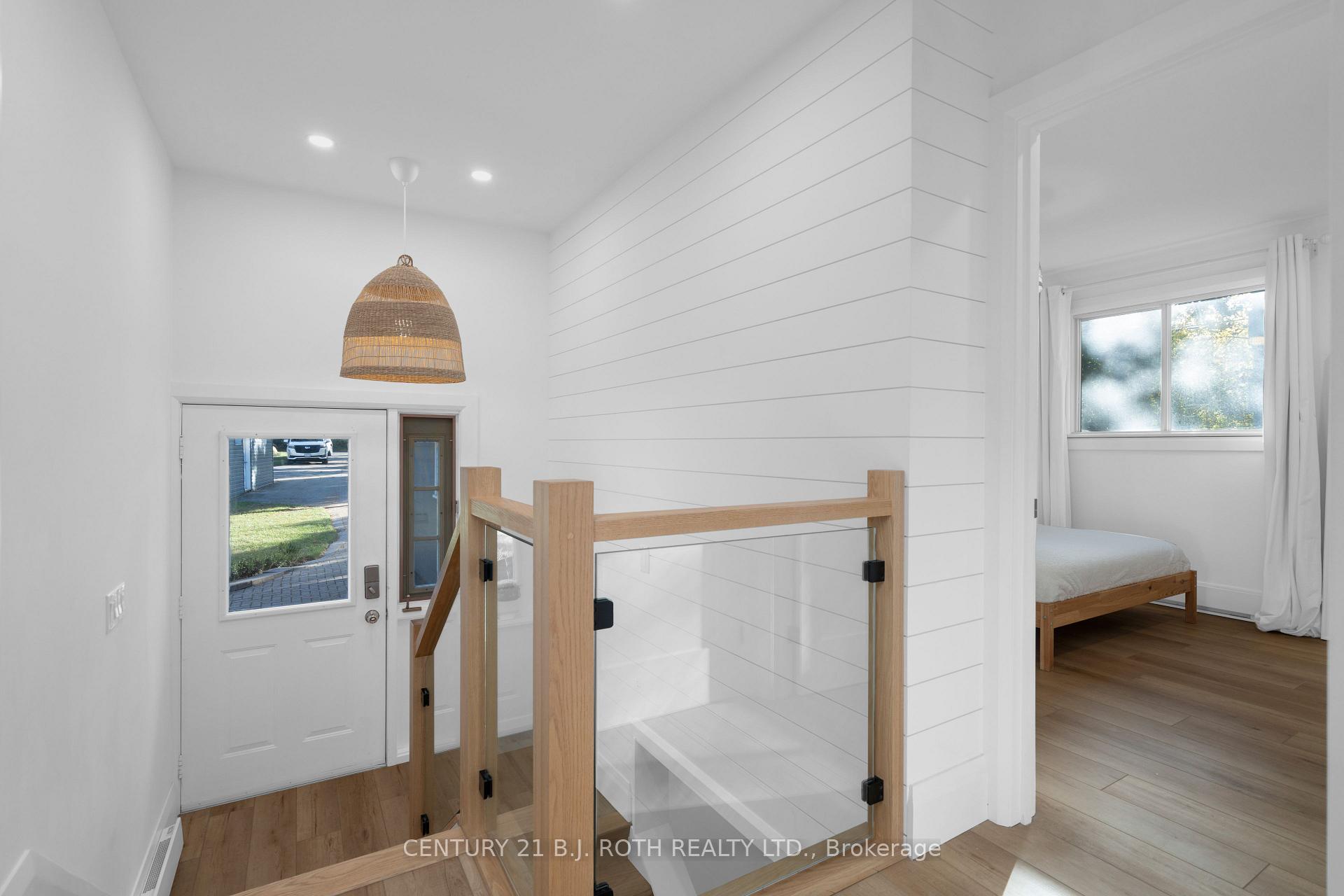 Photo 34 of 56 Gray Lane, Barrie, South Shore — HOMEH