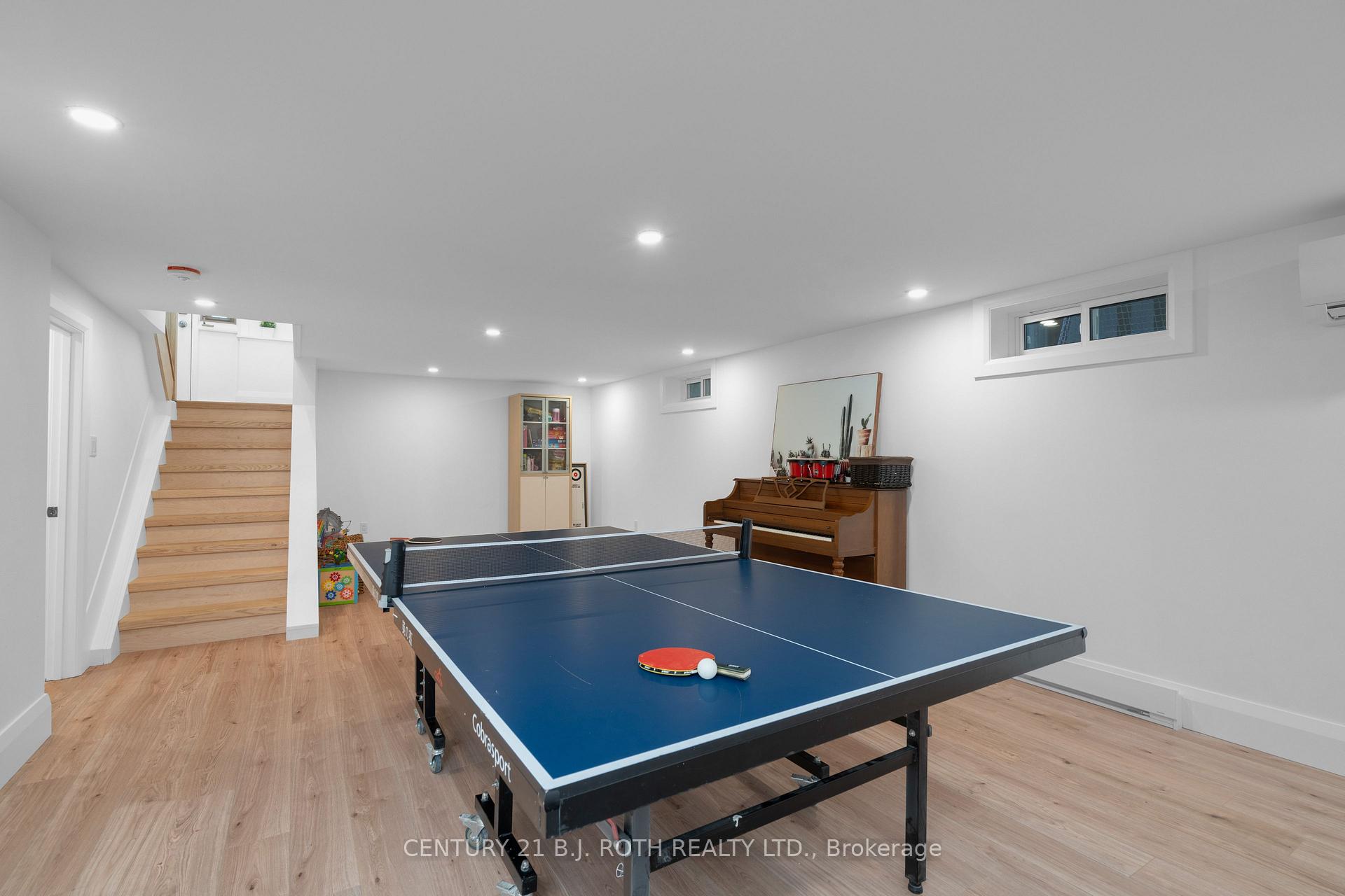 Photo 35 of 56 Gray Lane, Barrie, South Shore — HOMEH