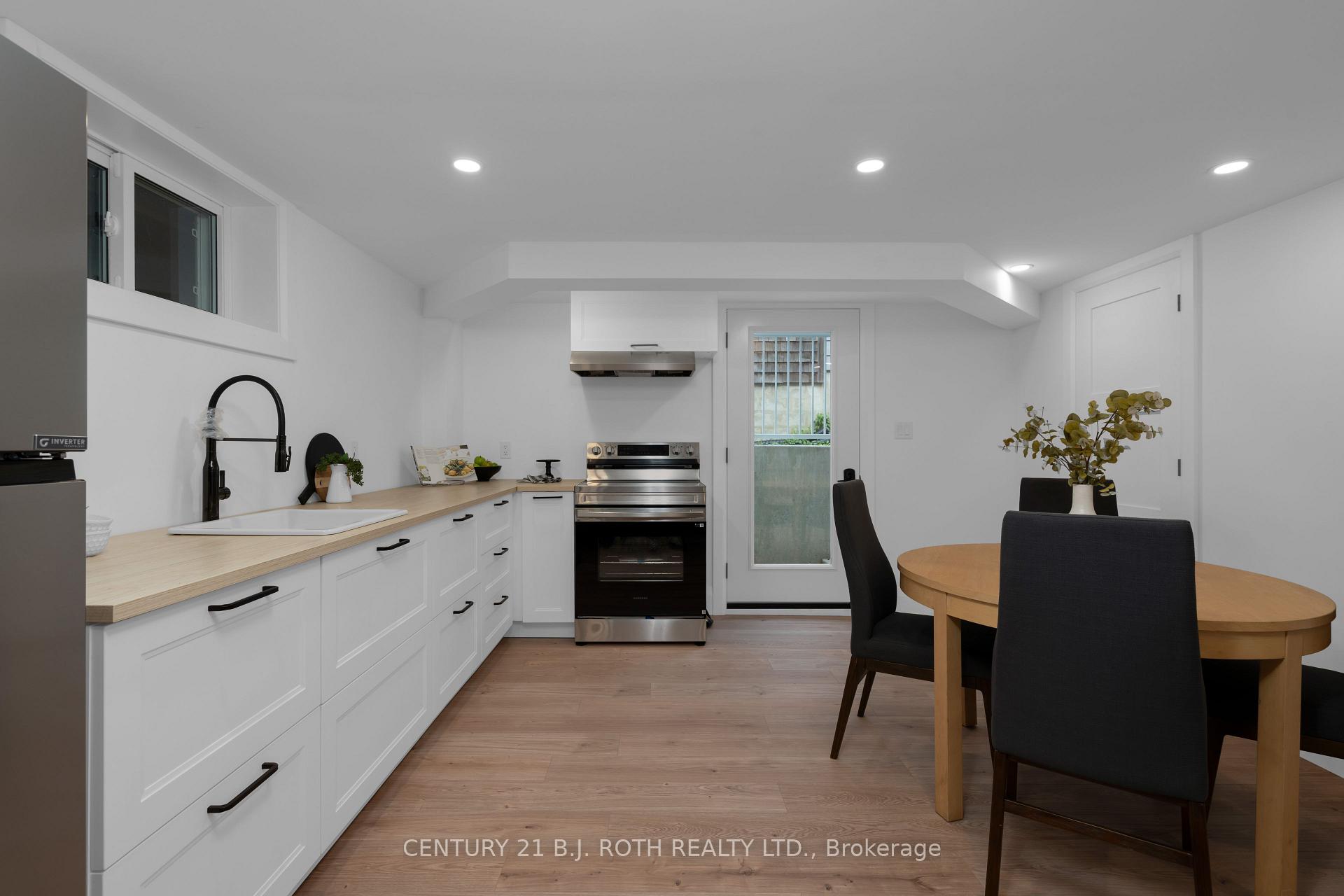 Photo 14 of 56 Gray Lane, Barrie, South Shore — HOMEH