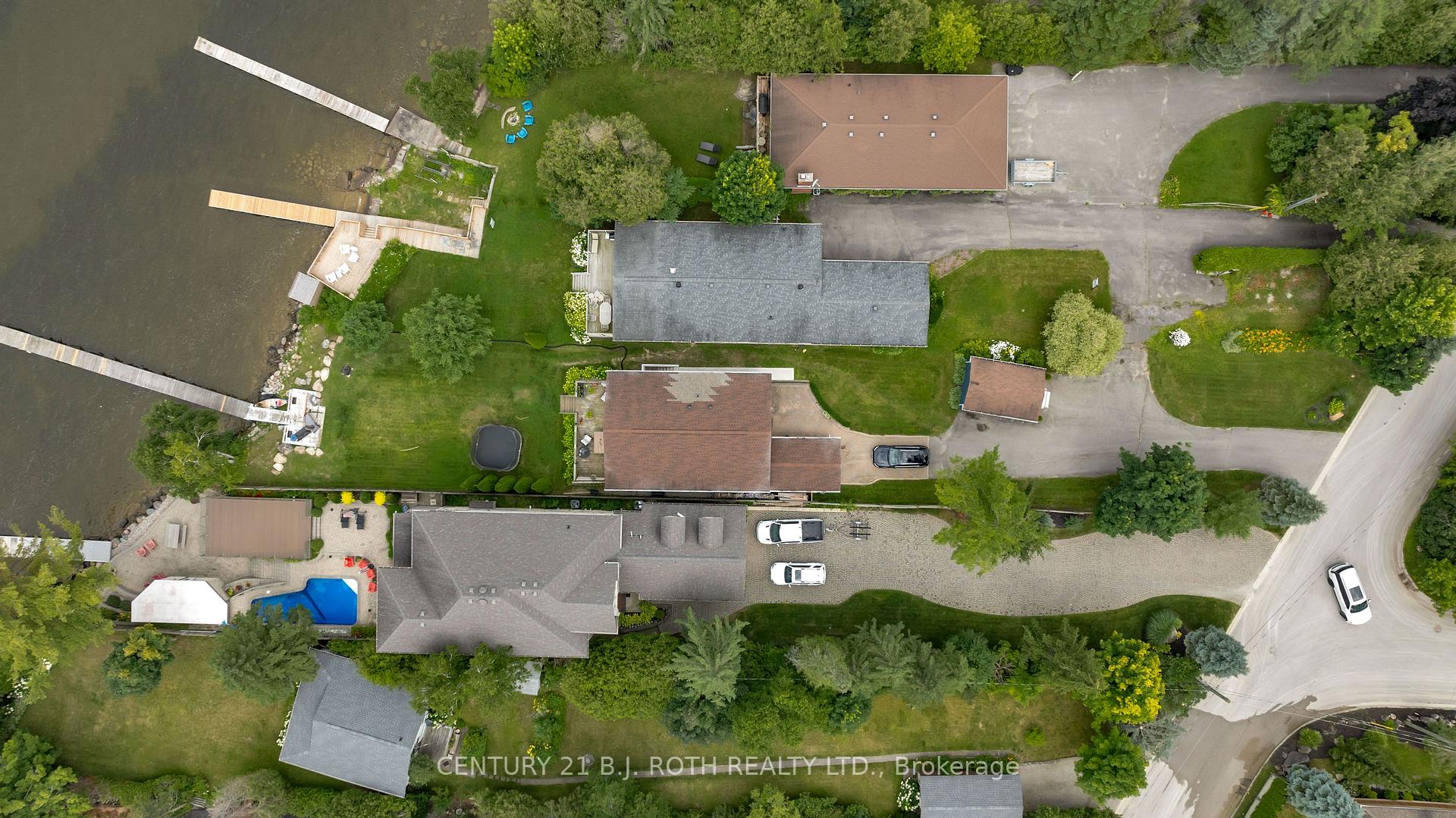 Photo 30 of 56 Gray Lane, Barrie, South Shore — HOMEH
