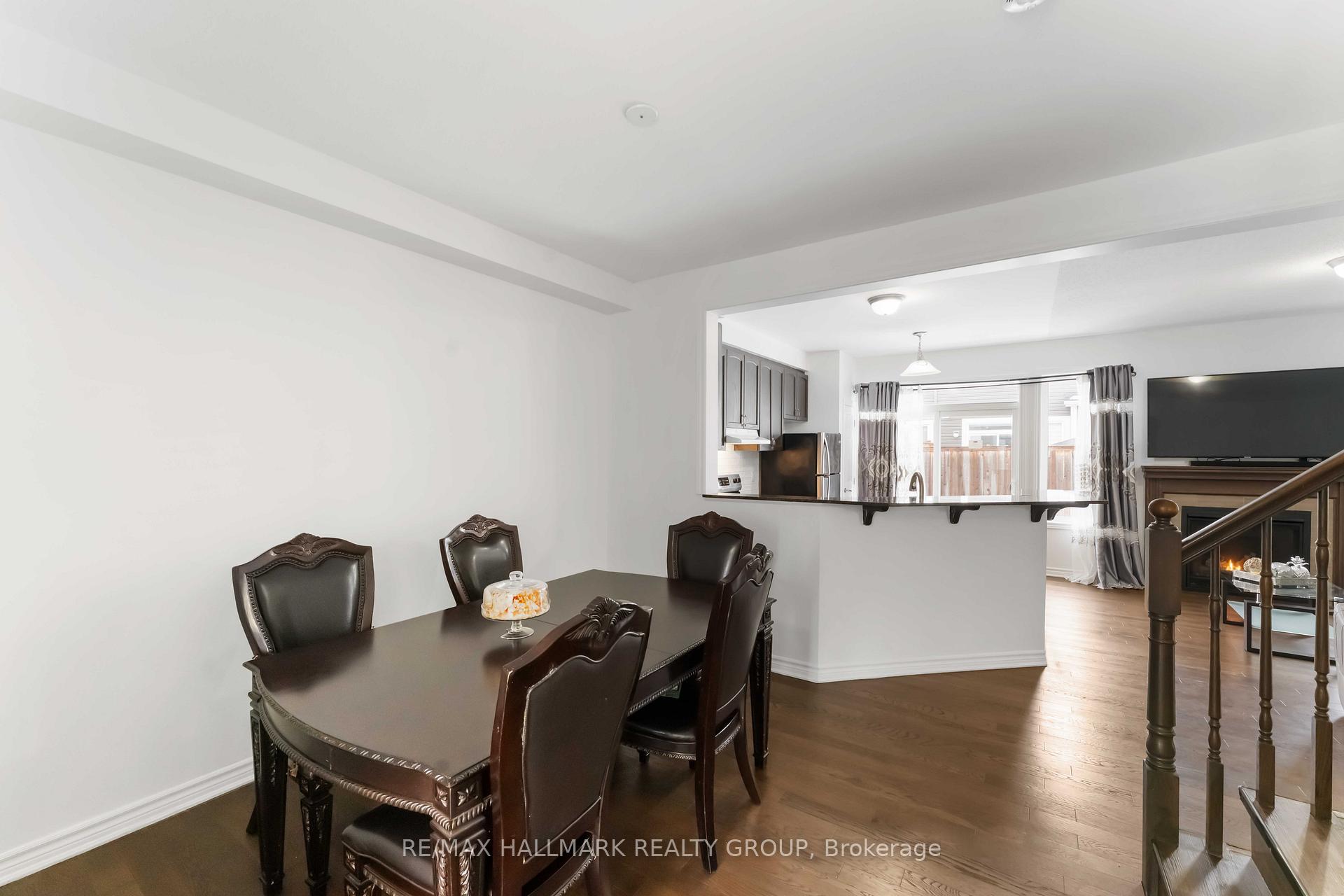 Photo 5 of 248 Willow Aster Circle, Ottawa, Avalon West — HOMEH