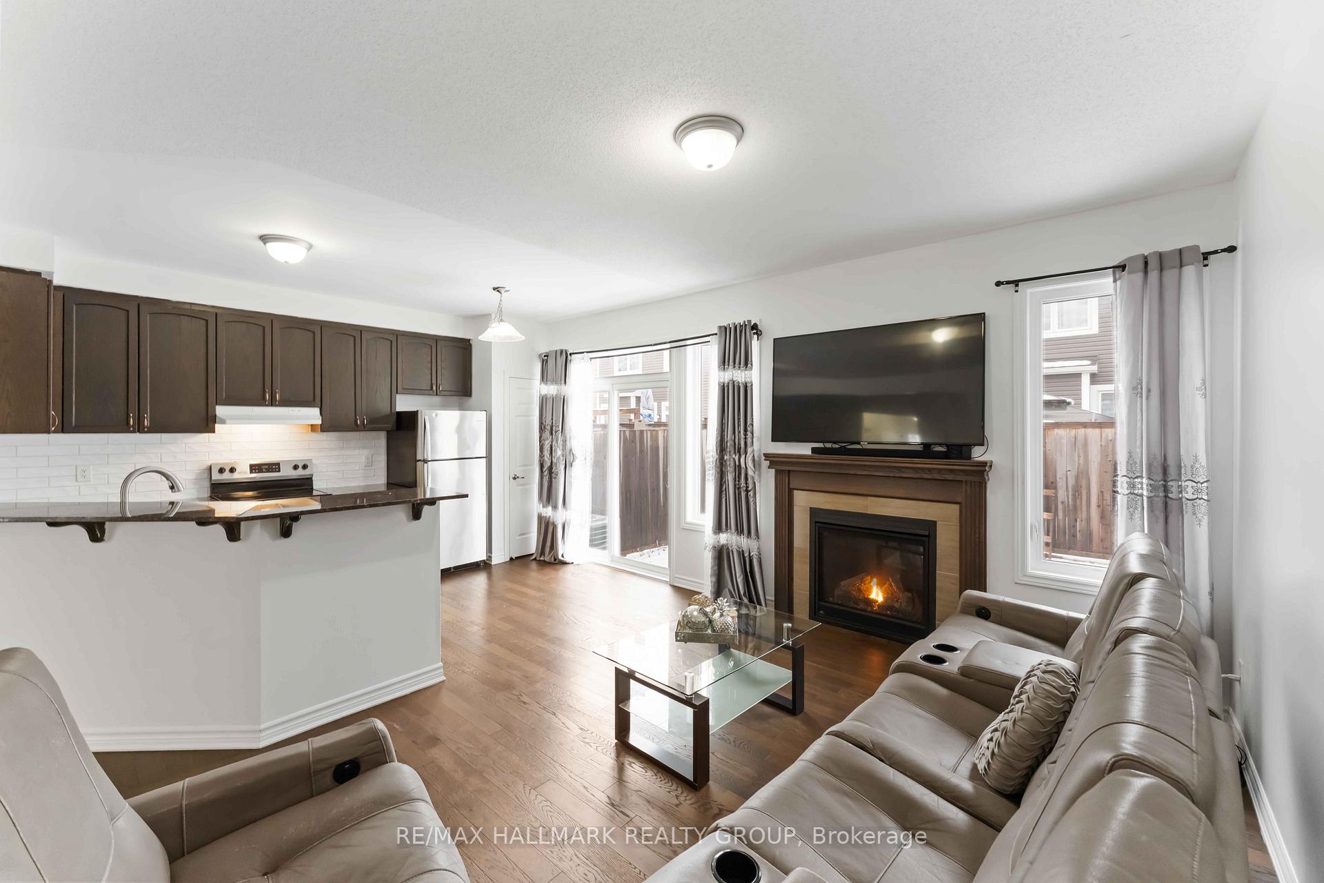 Photo 15 of 248 Willow Aster Circle, Ottawa, Avalon West — HOMEH