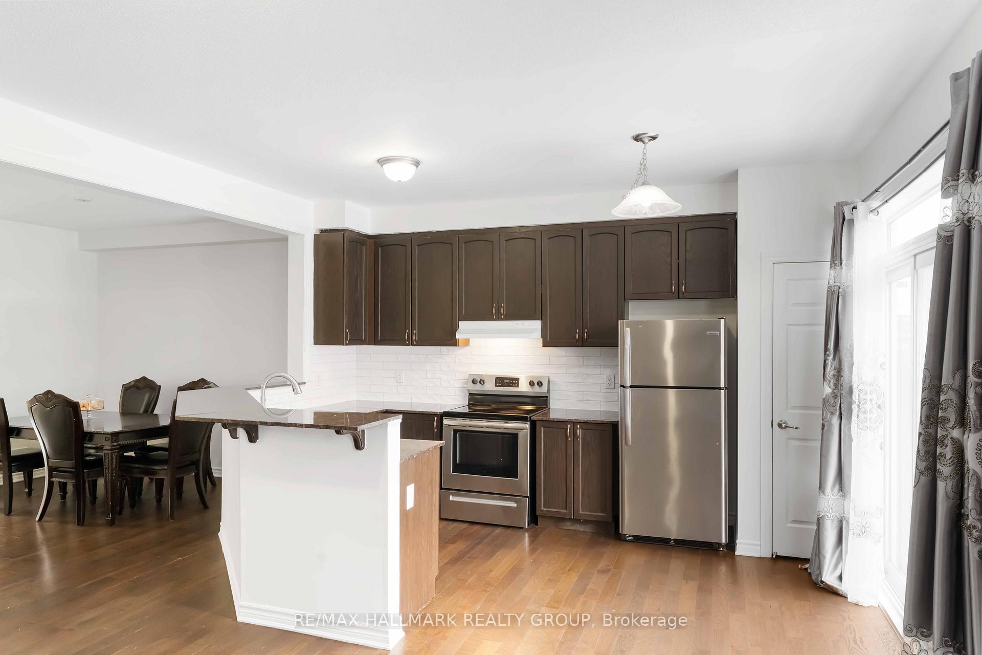 Photo 10 of 248 Willow Aster Circle, Ottawa, Avalon West — HOMEH