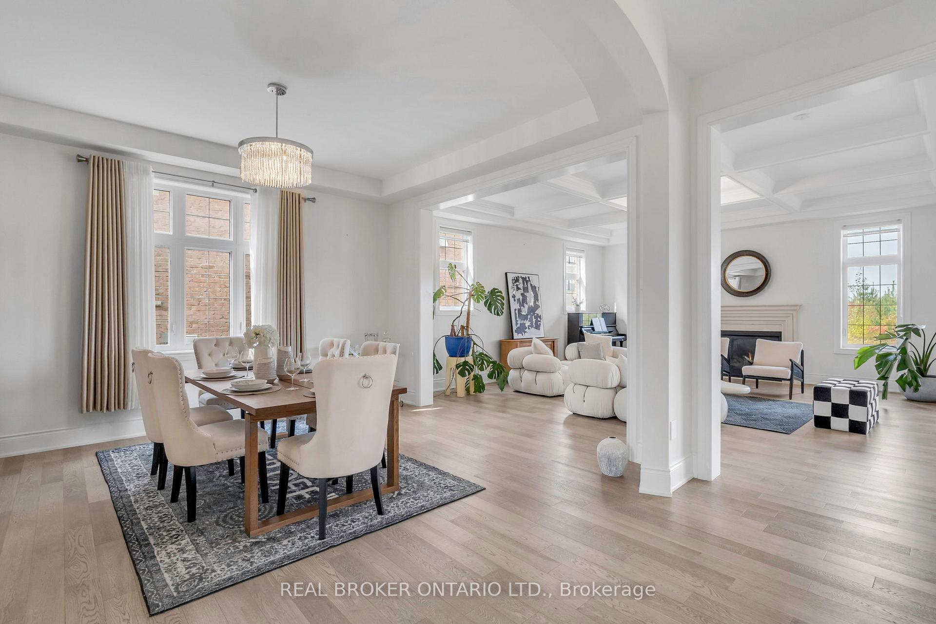 Photo 10 of 18 Ridgepoint Road, Vaughan, Kleinburg — HOMEH