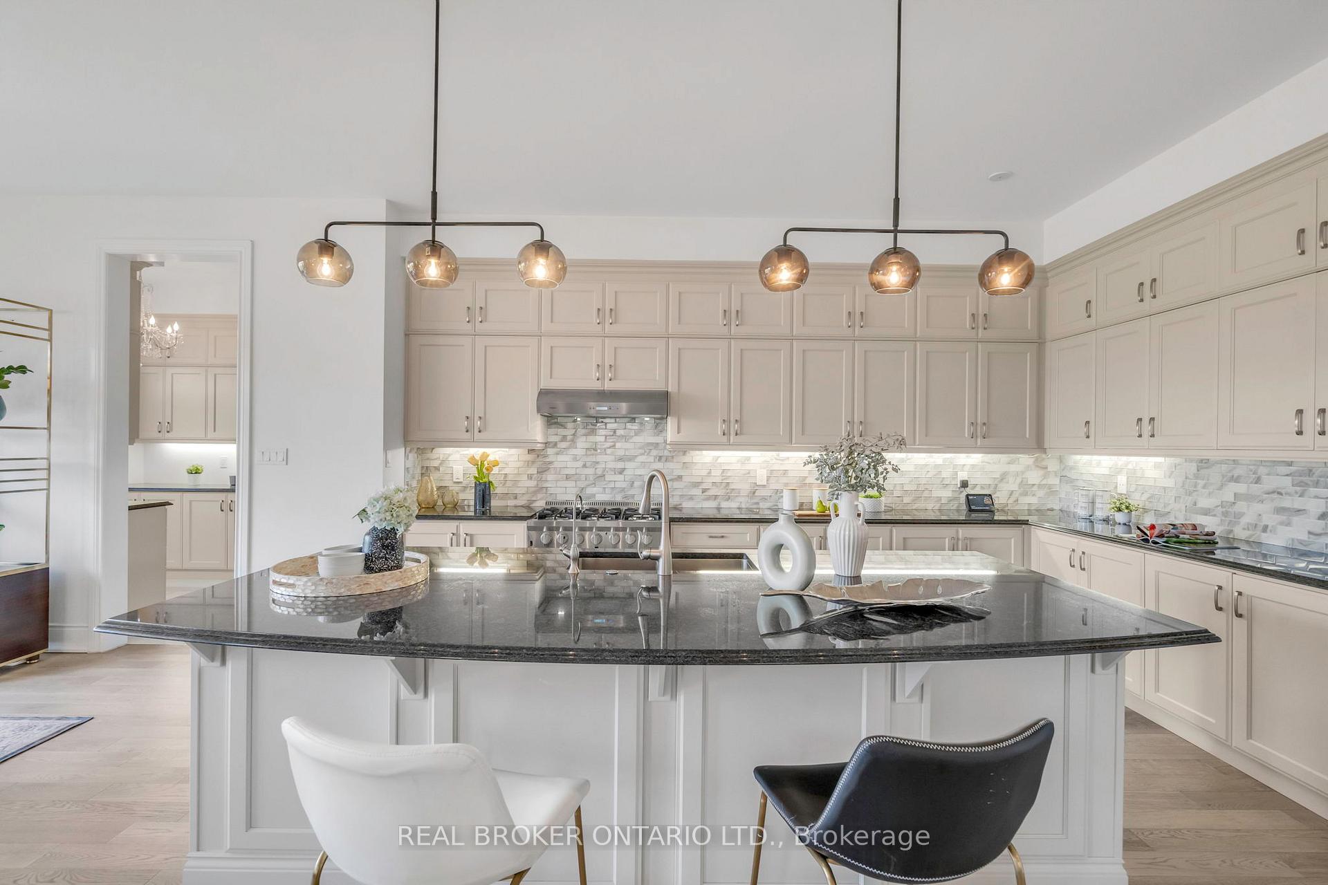 Photo 17 of 18 Ridgepoint Road, Vaughan, Kleinburg — HOMEH