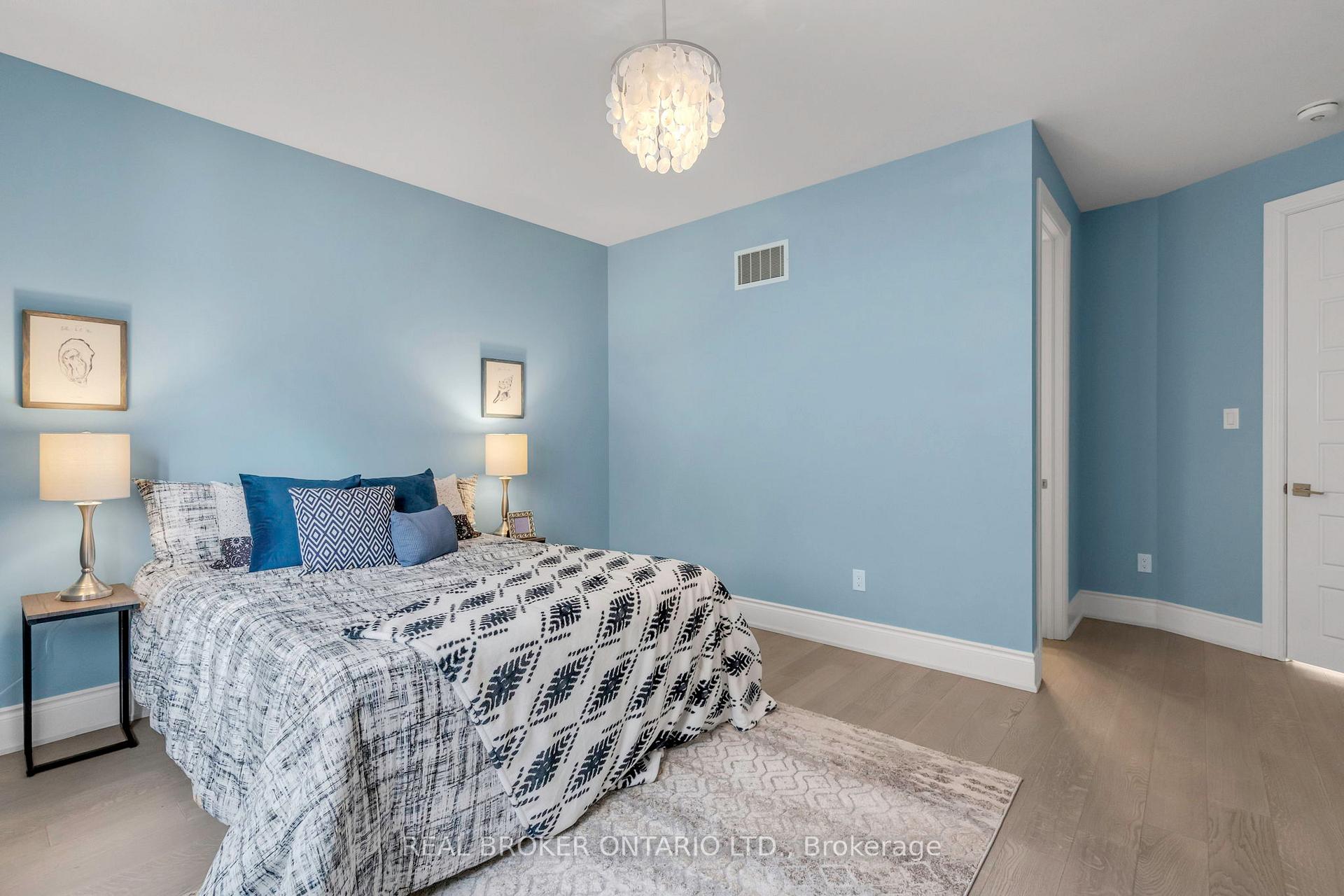 Photo 32 of 18 Ridgepoint Road, Vaughan, Kleinburg — HOMEH