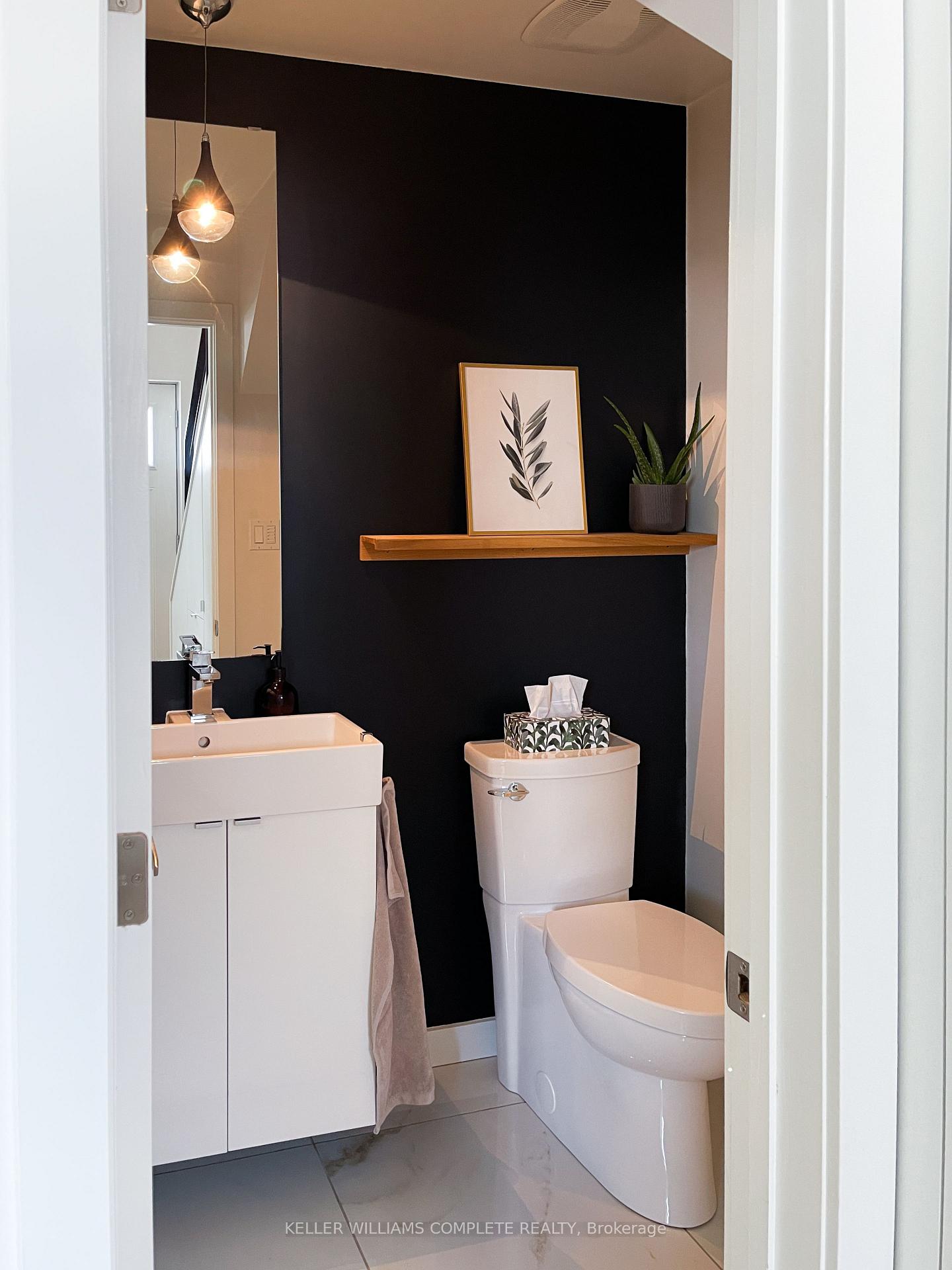 Photo 2 of 124 Locke Street N, Hamilton, Strathcona — HOMEH