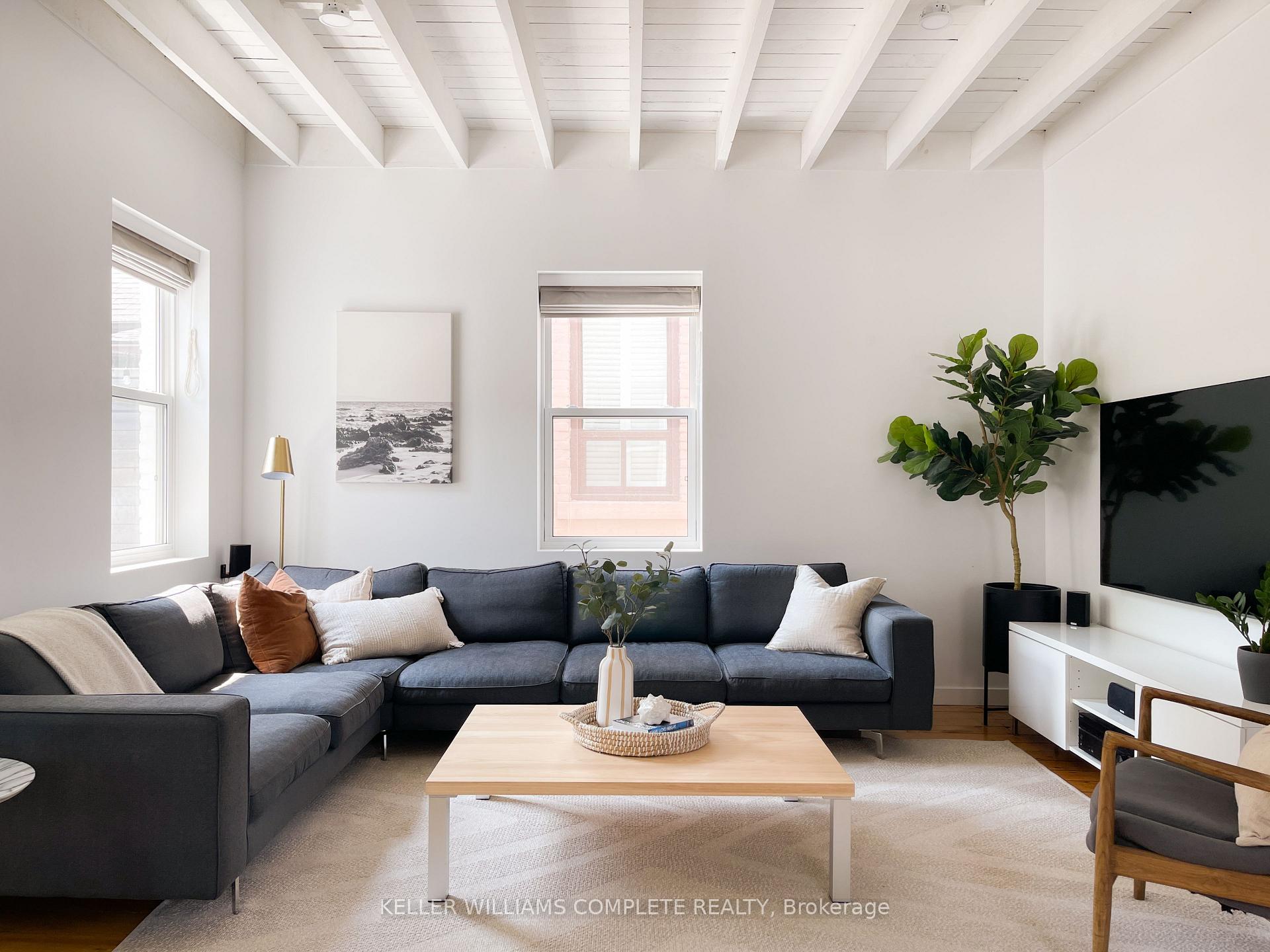 Photo 11 of 124 Locke Street N, Hamilton, Strathcona — HOMEH