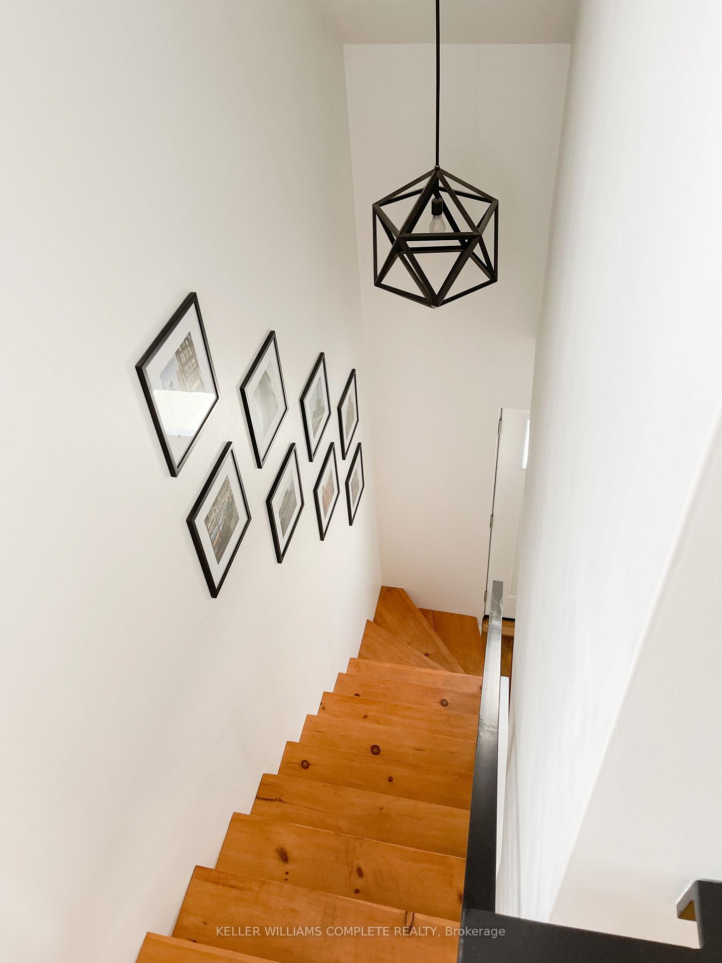 Photo 16 of 124 Locke Street N, Hamilton, Strathcona — HOMEH