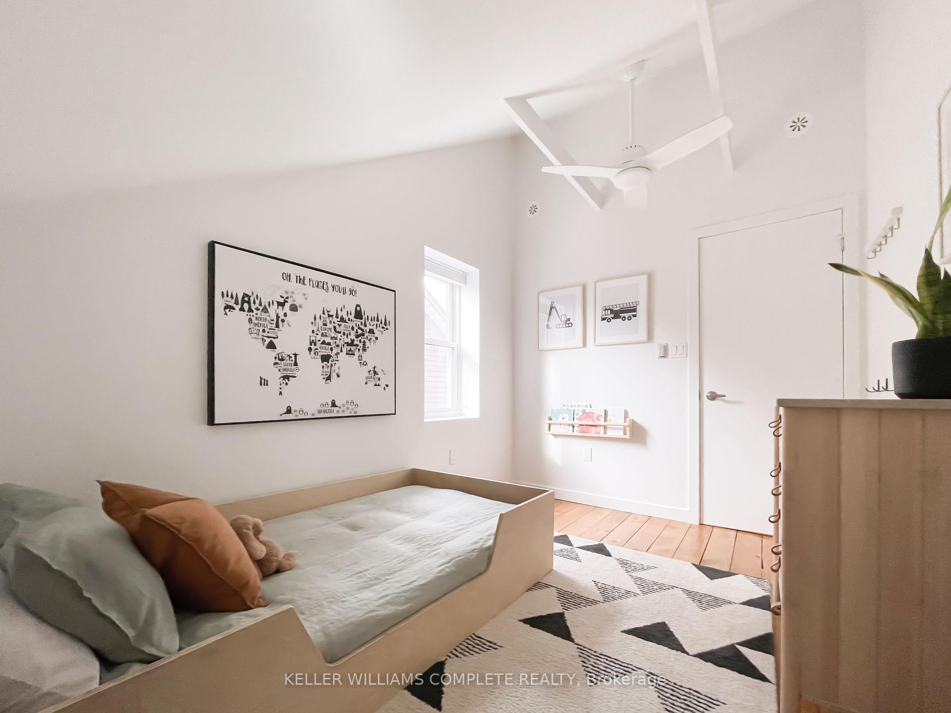 Photo 4 of 124 Locke Street N, Hamilton, Strathcona — HOMEH