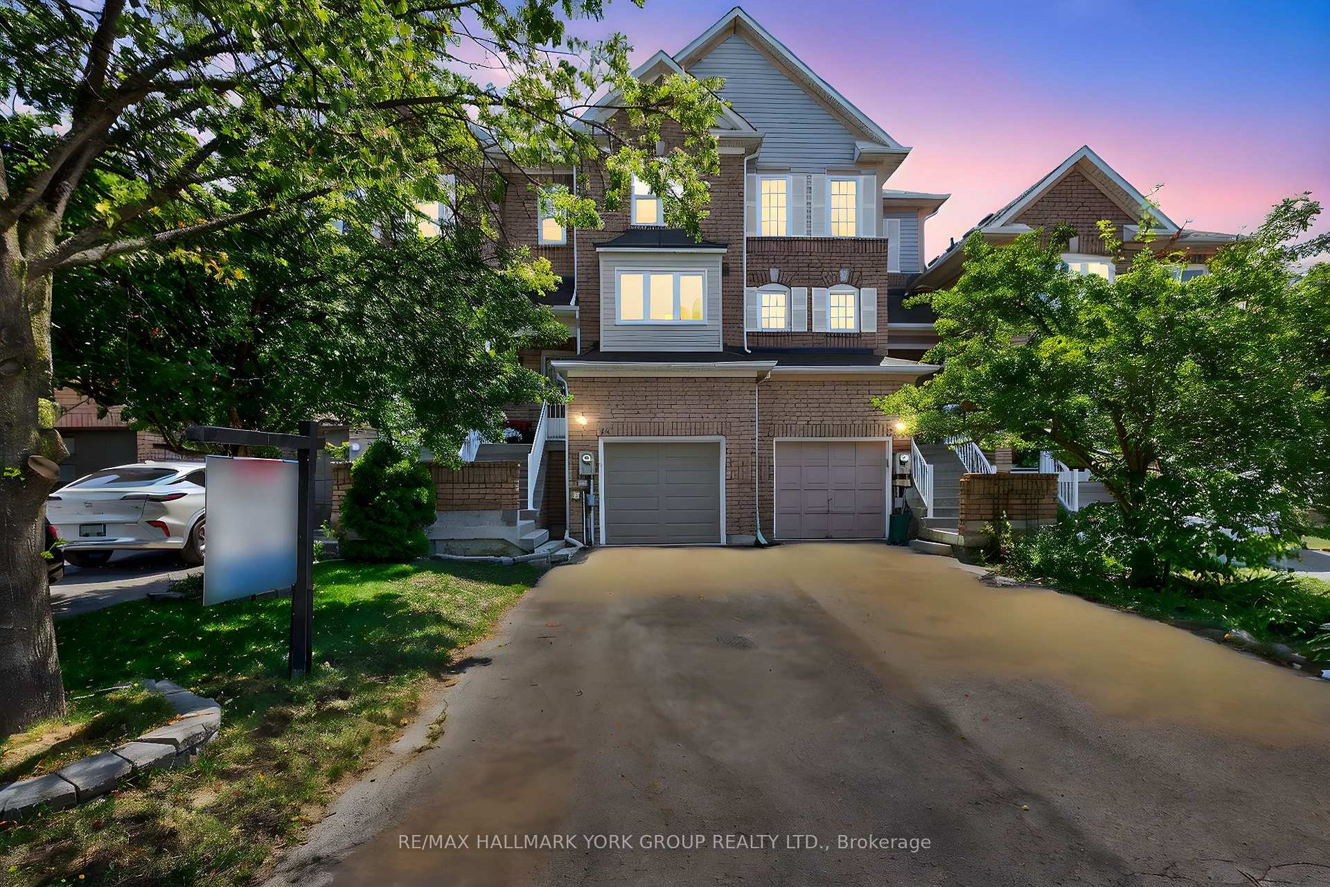 Photo 1 of 45 Baywell Crescent, Aurora, Bayview Wellington — HOMEH