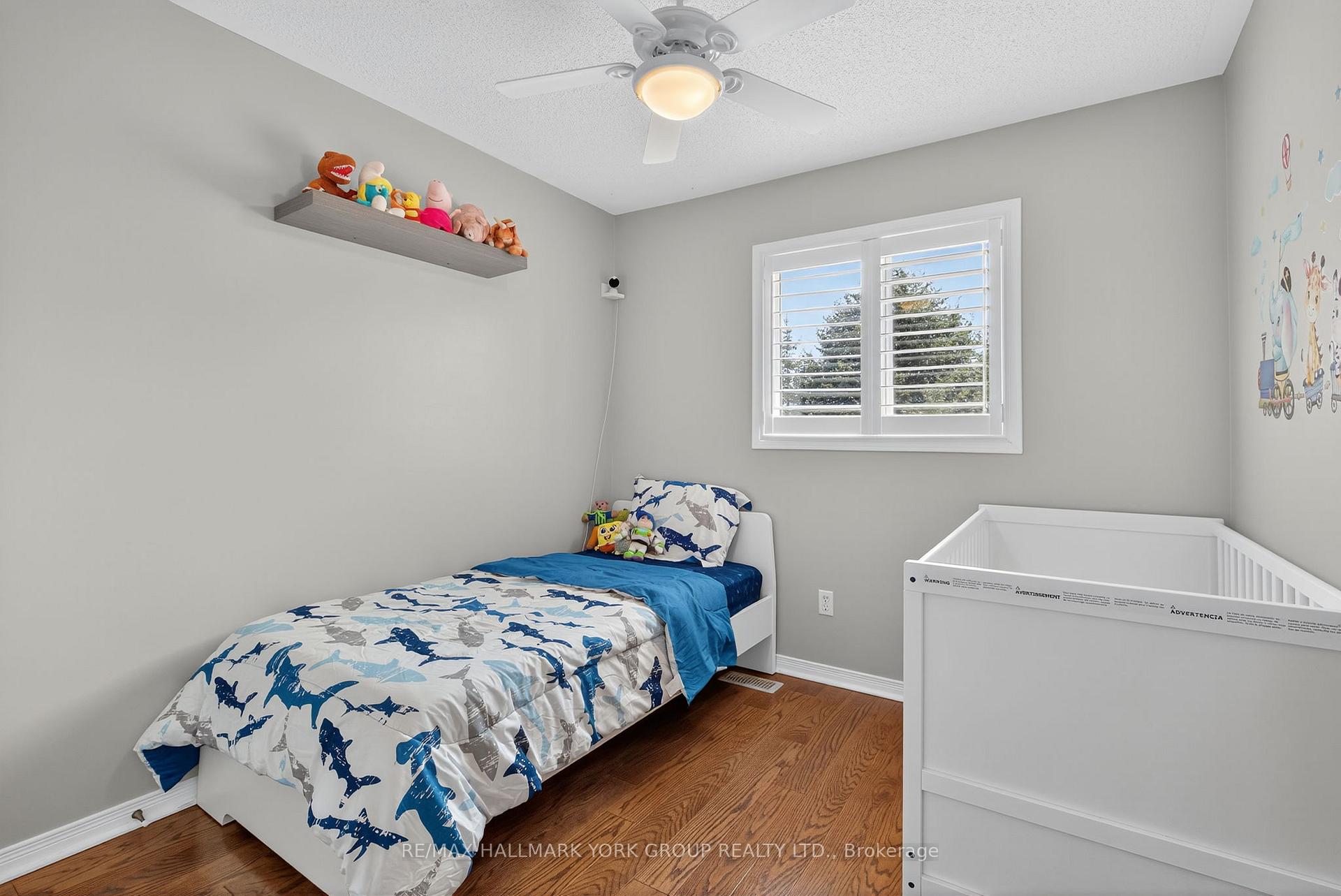 Photo 11 of 45 Baywell Crescent, Aurora, Bayview Wellington — HOMEH
