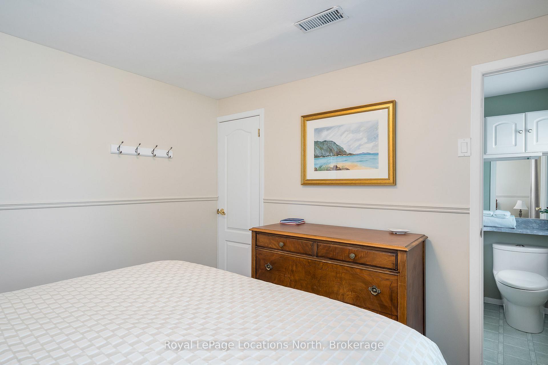 Photo 43 of 25 St Clair Street, Collingwood — HOMEH
