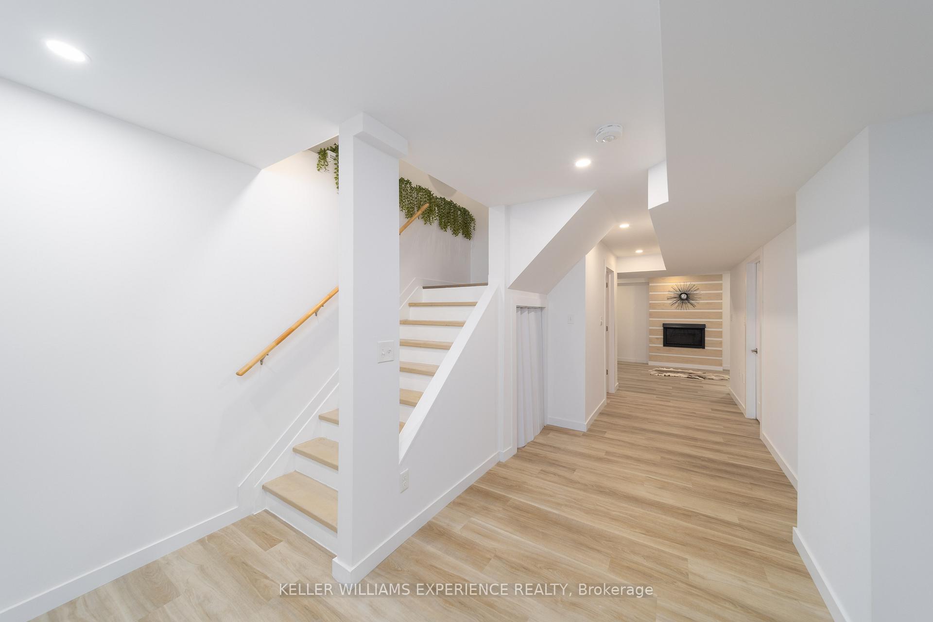 Photo 14 of 76 Mabern Street, Barrie, Rural Barrie Southwest — HOMEH